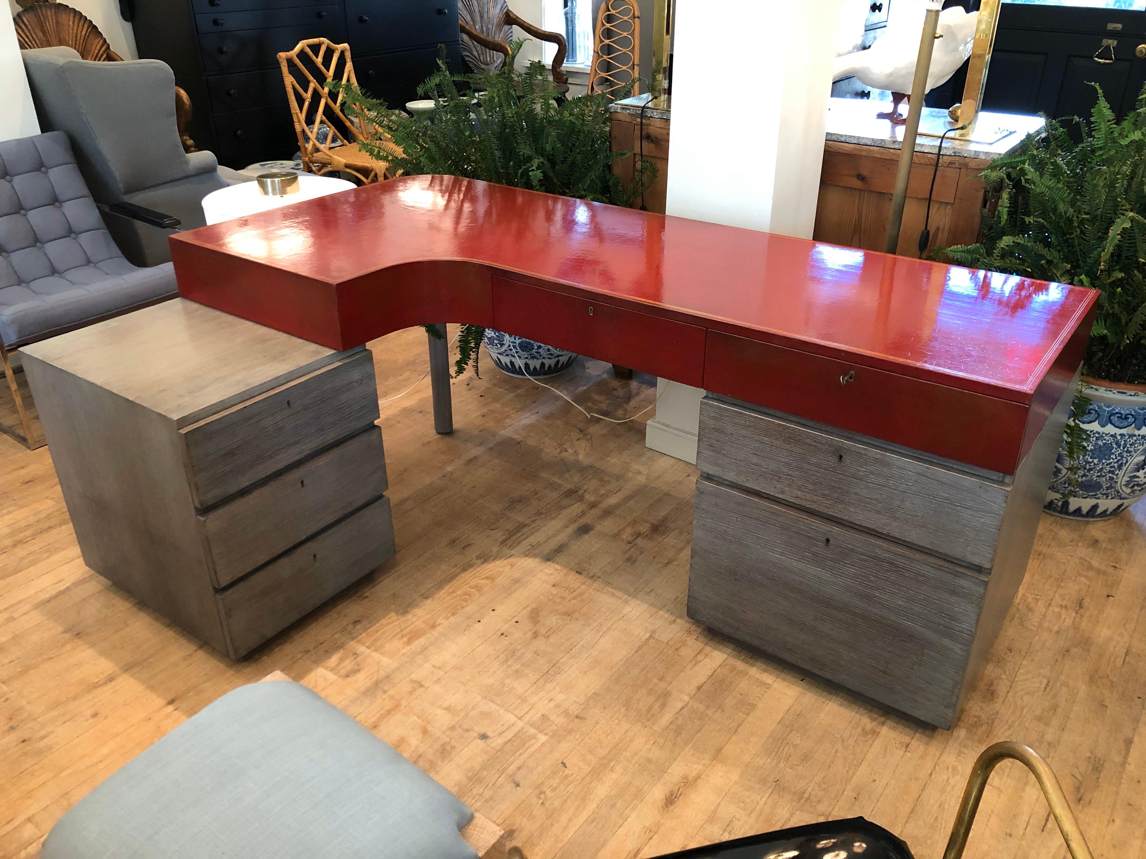 Custom red leather and cerused oak L-shaped corner desk... 1940s

Beautifully and professionally restored. From a North shore estate.