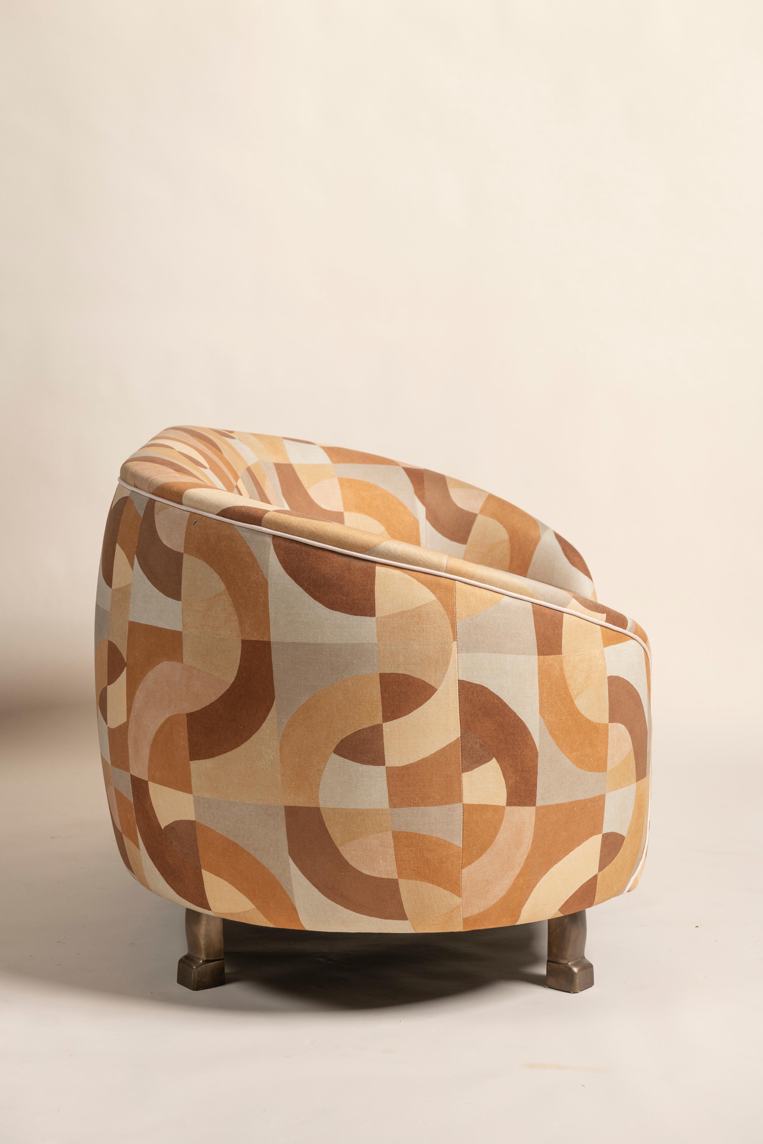Modern Custom Settee in Linen, Poplar and Cast Bronze, USA 2020 In Good Condition For Sale In San Francisco, CA