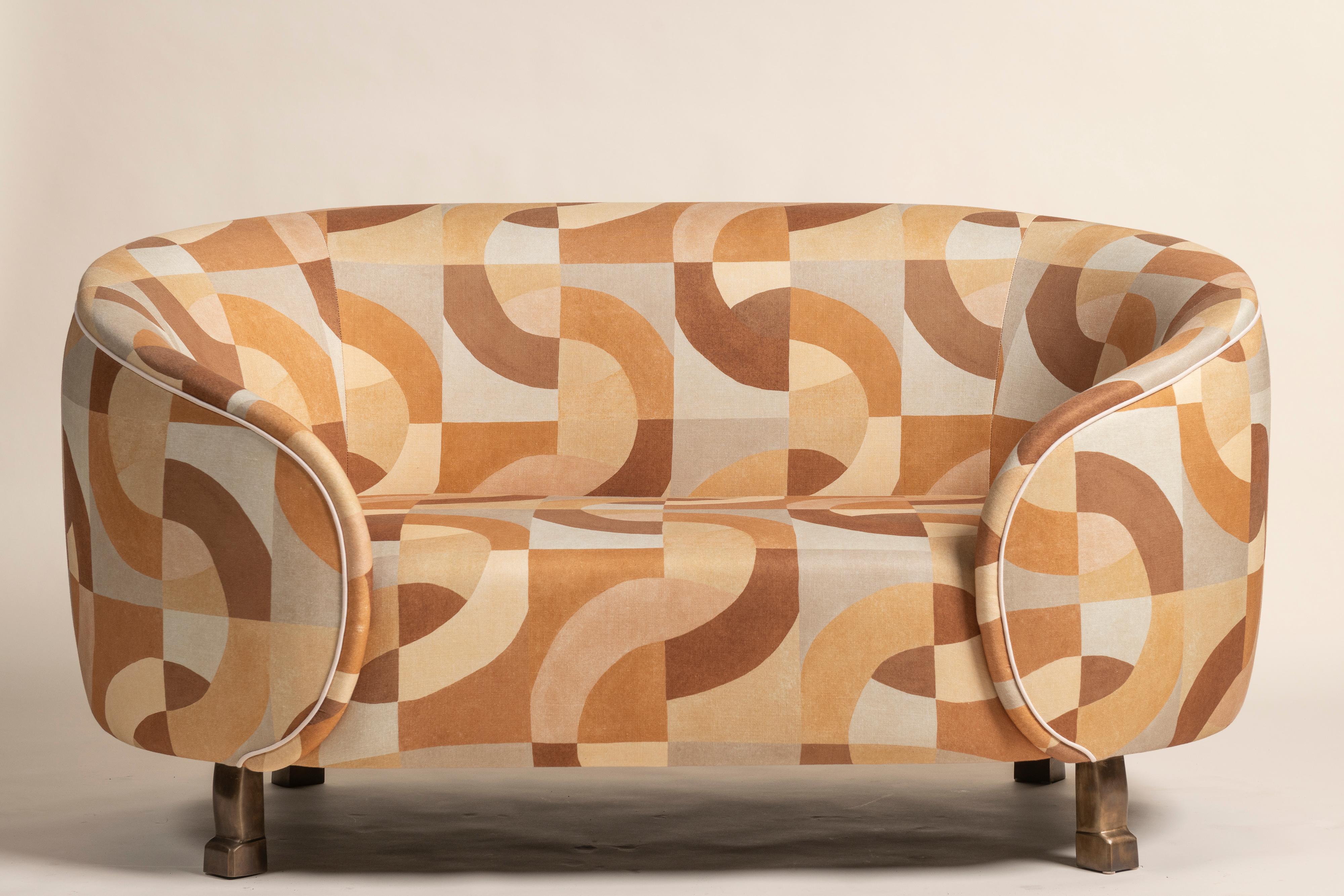 Modern Custom Settee in Linen, Poplar and Cast Bronze, USA 2020 For Sale 3
