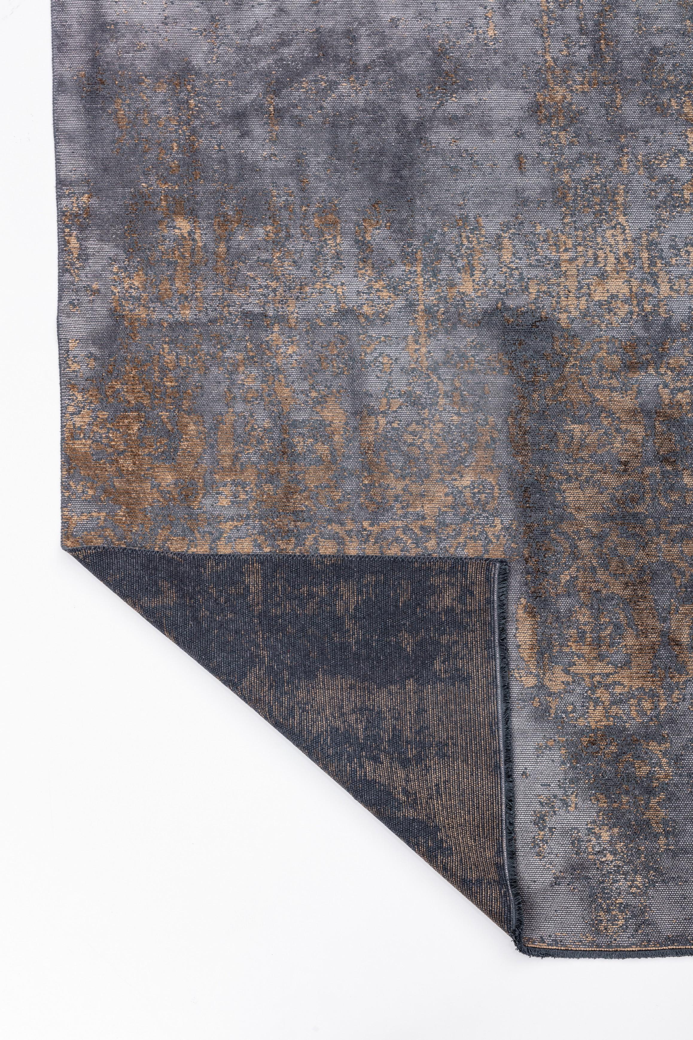 For Sale:  (Gray) Modern  Damask Luxury Hand-Finished Area Rug 3