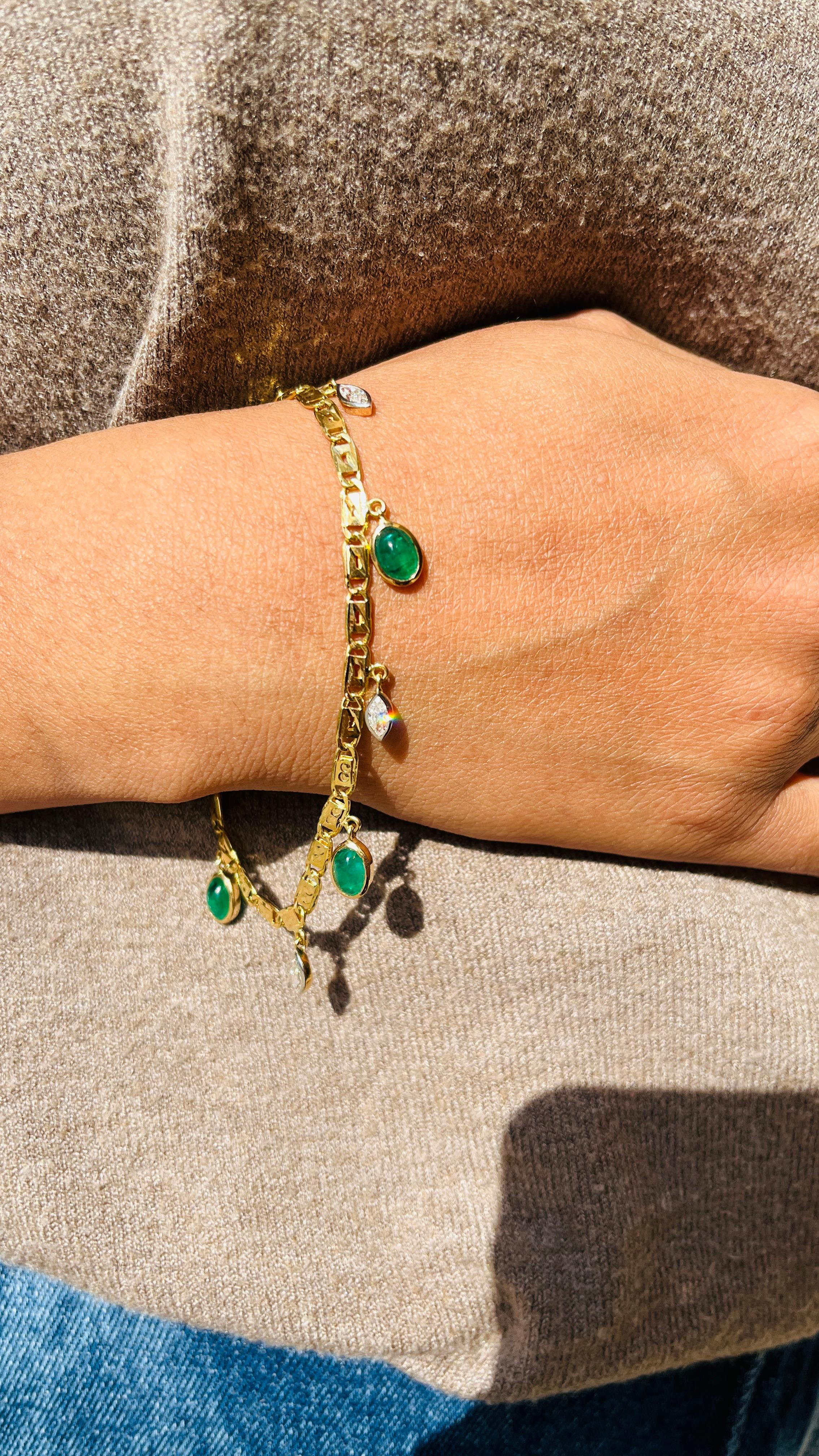 Women's Modern Dangling Emerald Diamond Charm Chain Bracelet in 18K Yellow Gold For Sale