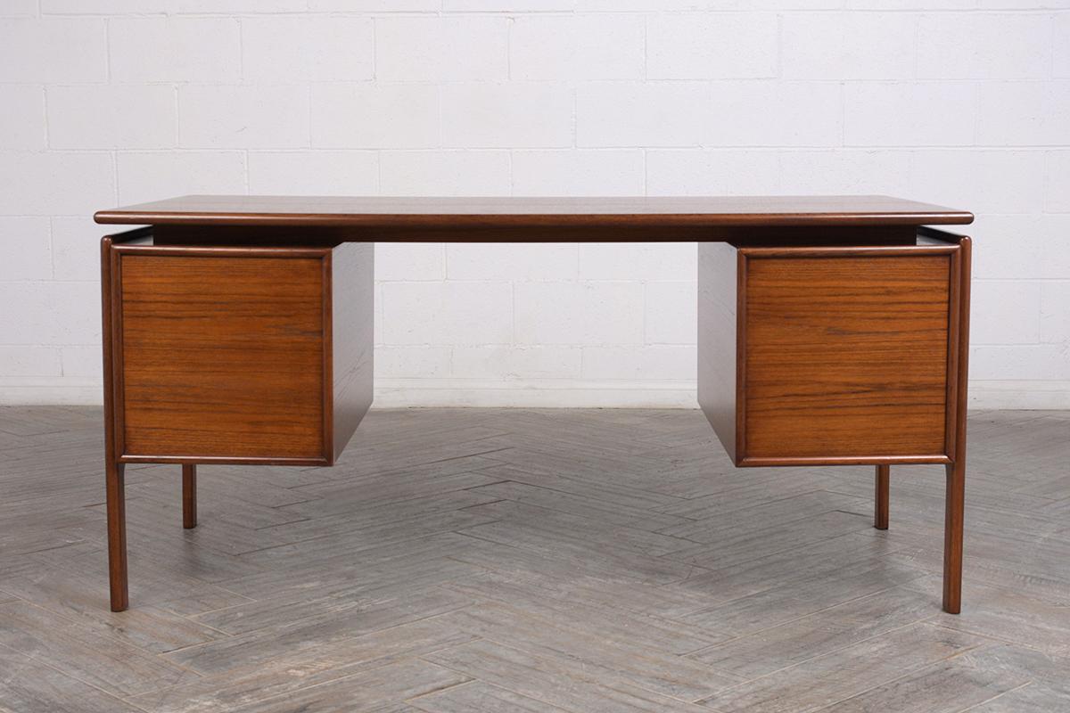 Modern Danish Executive Floating Top Desk 3