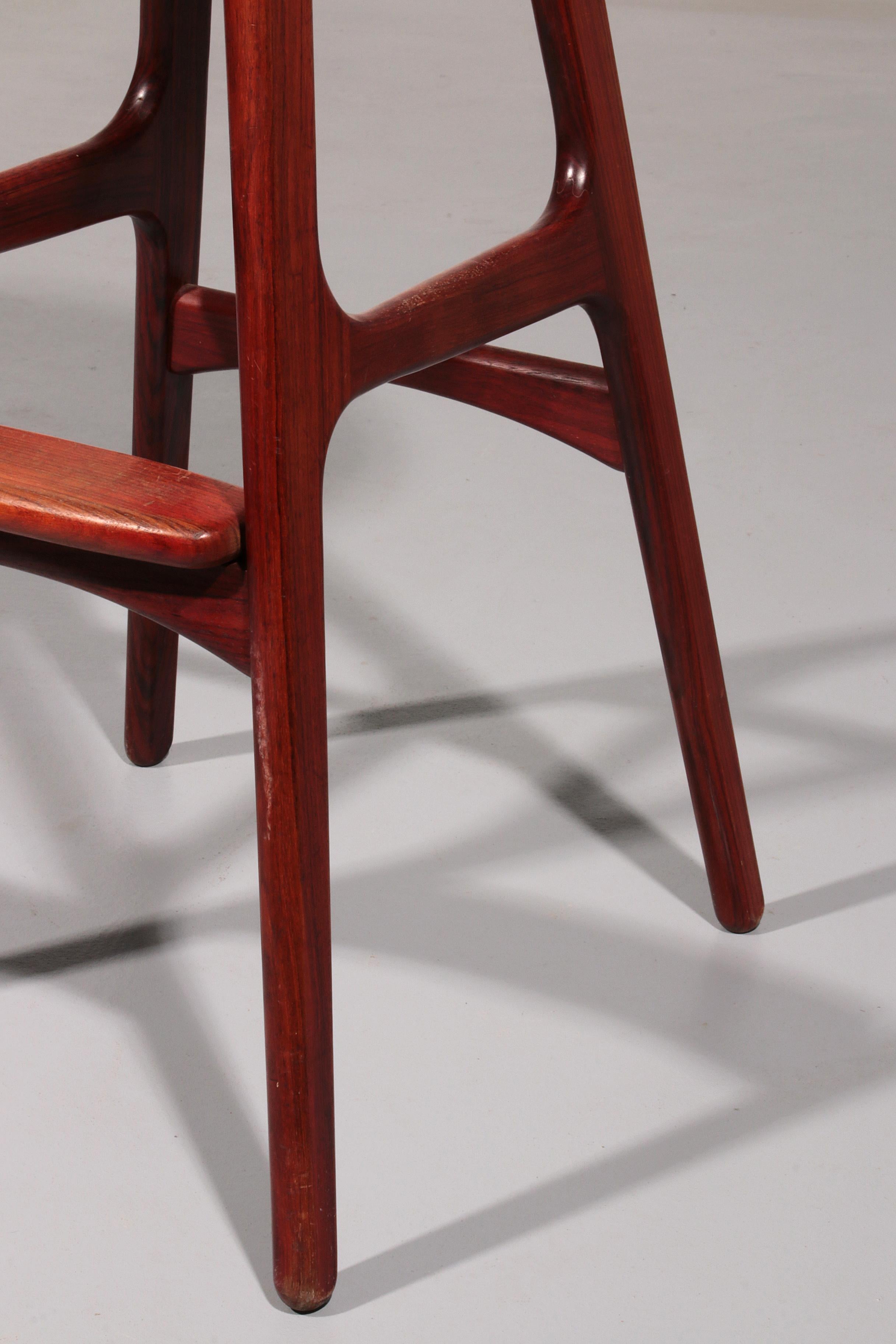 Modern Danish Leather and wood Model OD-61 Bar Stool by Erik Buch for Oddense For Sale 3
