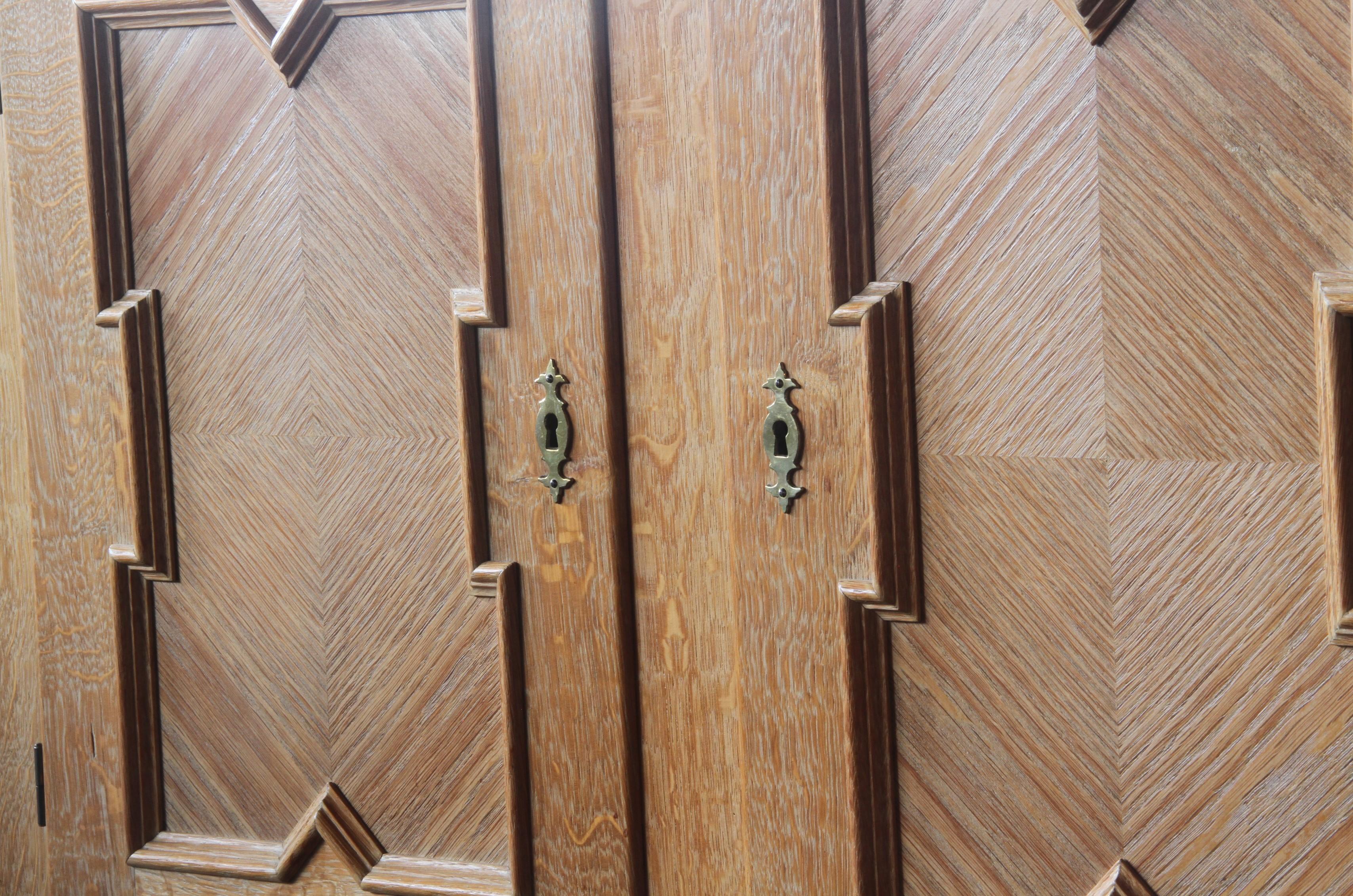 Modern Danish Oak Cabinet style of Henning Kjærnulf, 1960s In Good Condition In Store Heddinge, DK