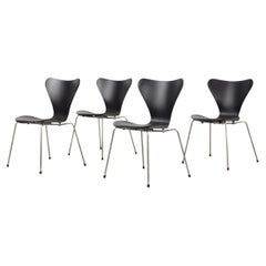 Vintage Modern Danish Series 7 Chairs by Arne Jacobsen for Fritz Hansen, 1950s, Set of 4