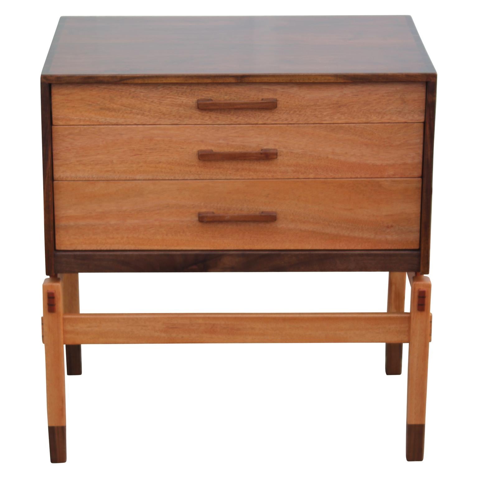 Gorgeous tongue and groove two tone Danish style nightstand or small chest with three drawers made from gorgeous walnut with wonderful detailing.