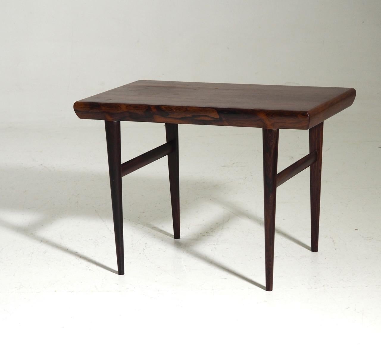 Modern Danish Table in Palisander, 1960s In Good Condition For Sale In Aalsgaarde, DK