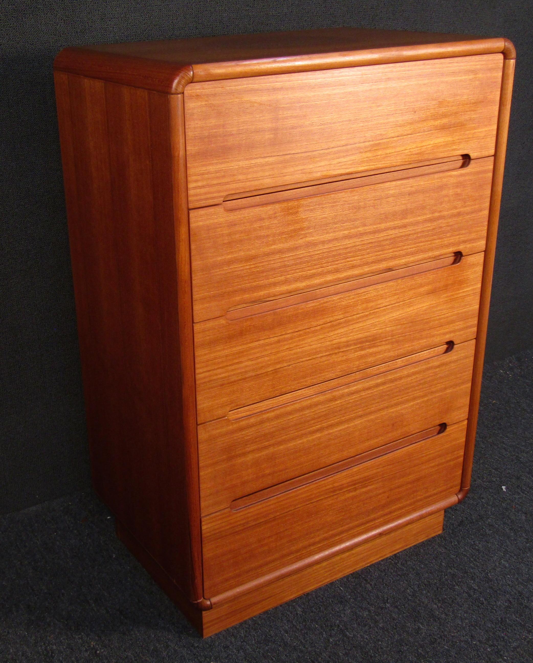 Modern Danish Teak Dresser In Good Condition In Brooklyn, NY