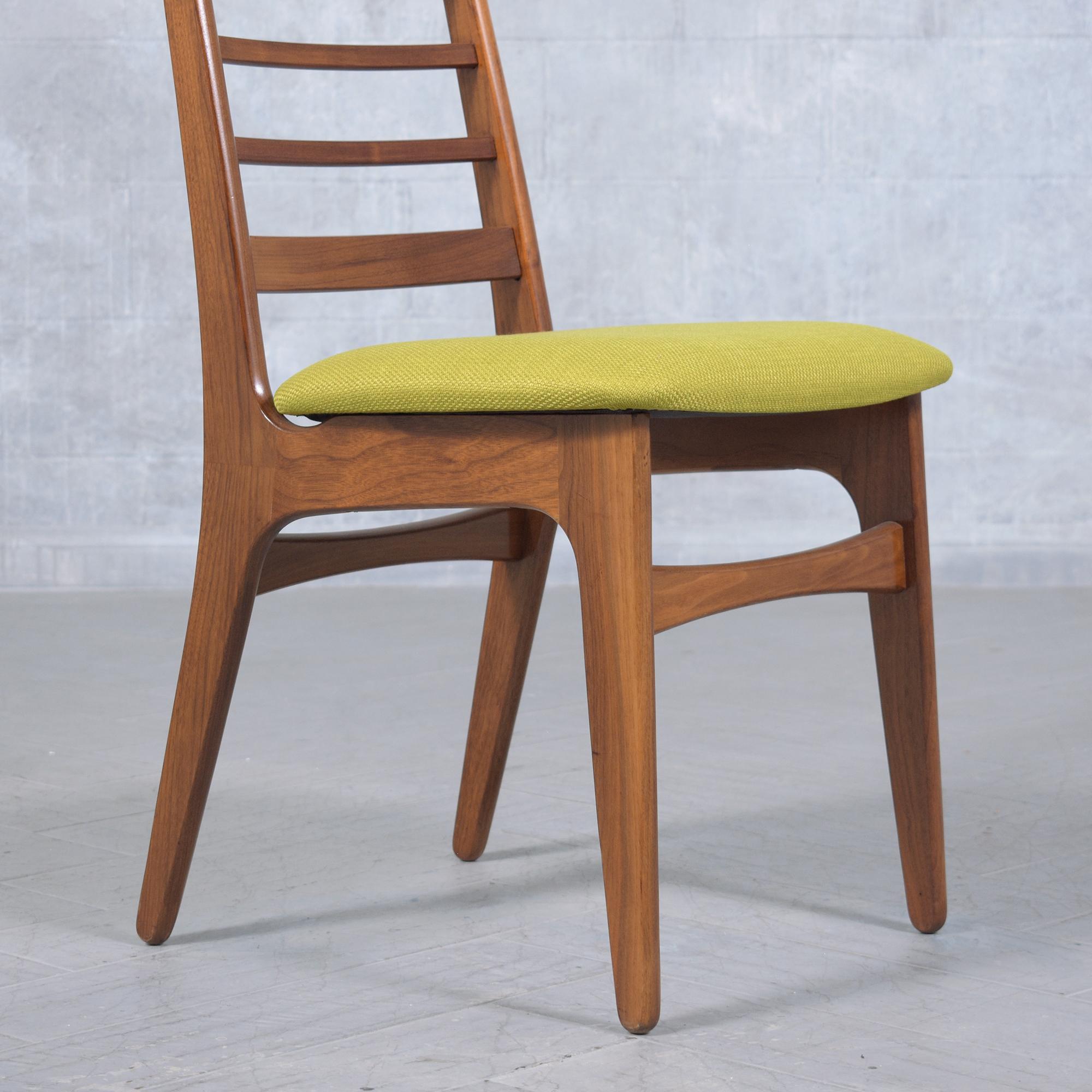 1960s Danish Modern Teak Chair in Walnut Finish with Green Fabric Upholstery For Sale 5