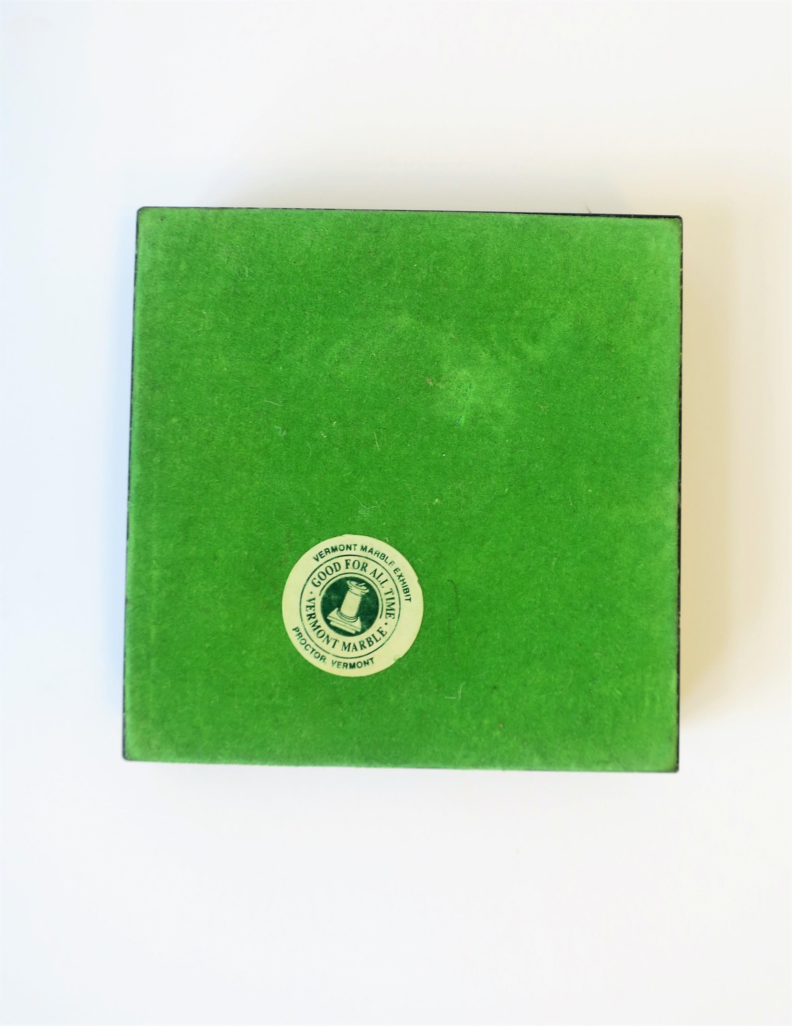Modern Dark Green and White Marble Vessel or Vide-Poche, circa 1970s 3