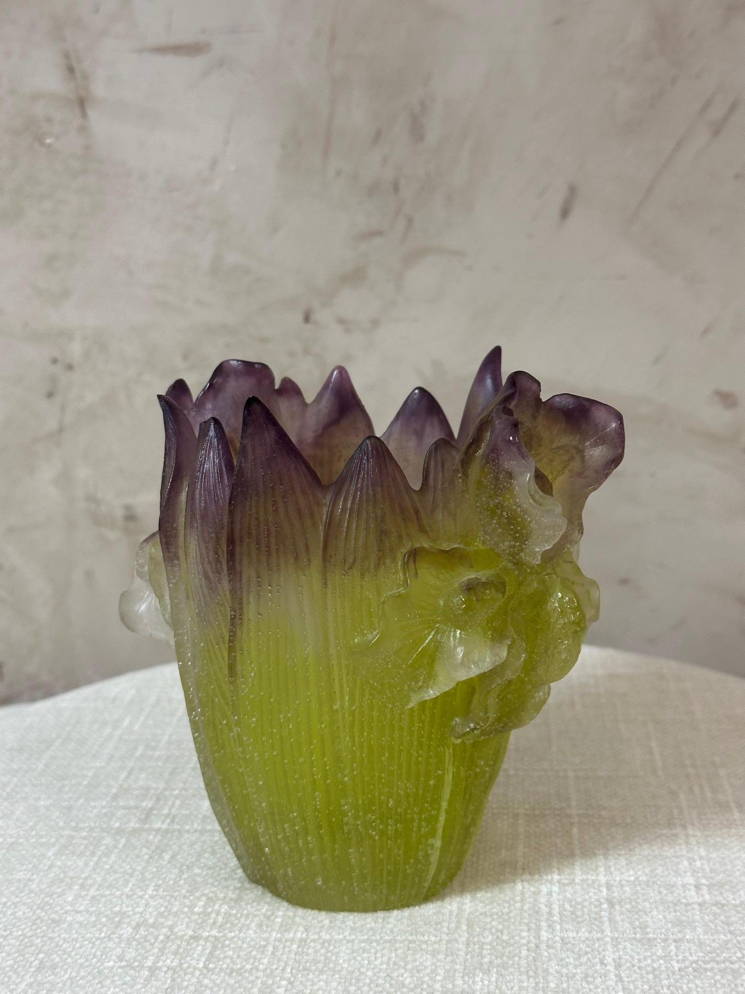 Vetro Ciotola moderna Daum France con Iris e Foglie in Pate de verre in vendita