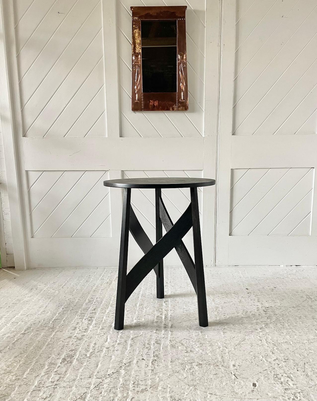 Arts and Crafts Modern Day Craftsman Made Oak Circular Top Table For Sale