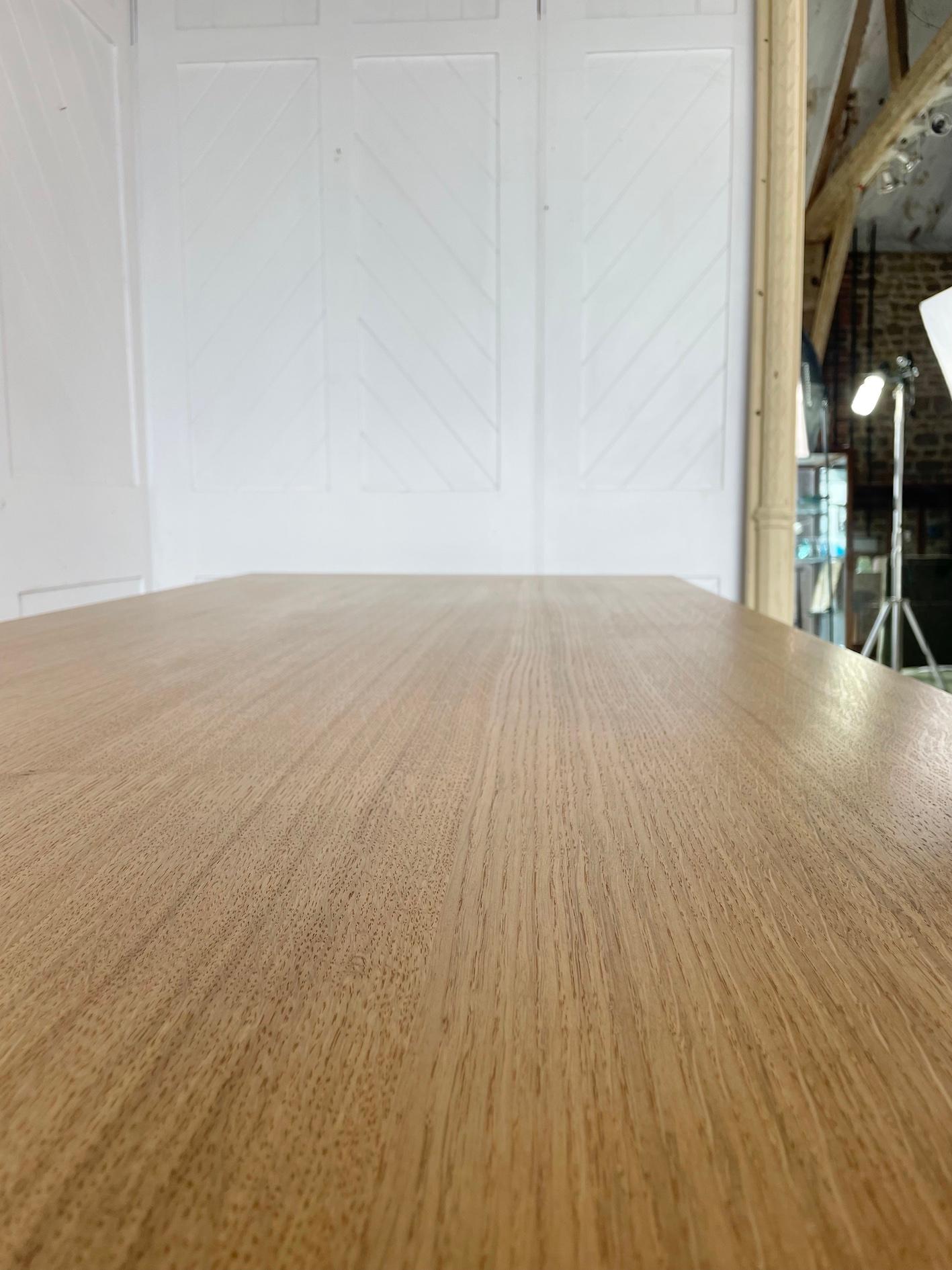 XXIe siècle et contemporain The Moderns Hand Made Table de réfectoire en Oak Oak en vente
