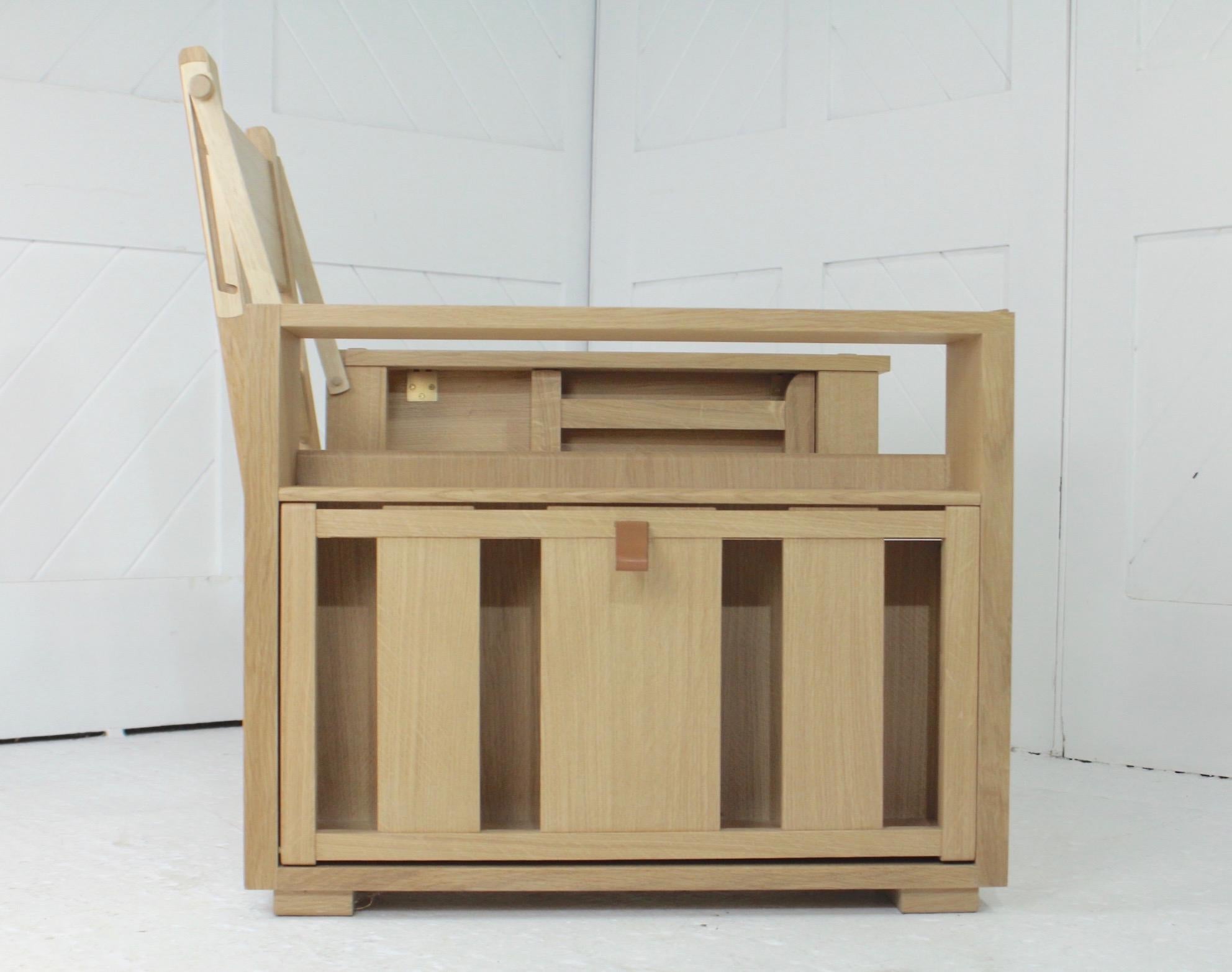 XXIe siècle et contemporain Chaise de bibliothèque moderne faite à la main Day Zeno en vente