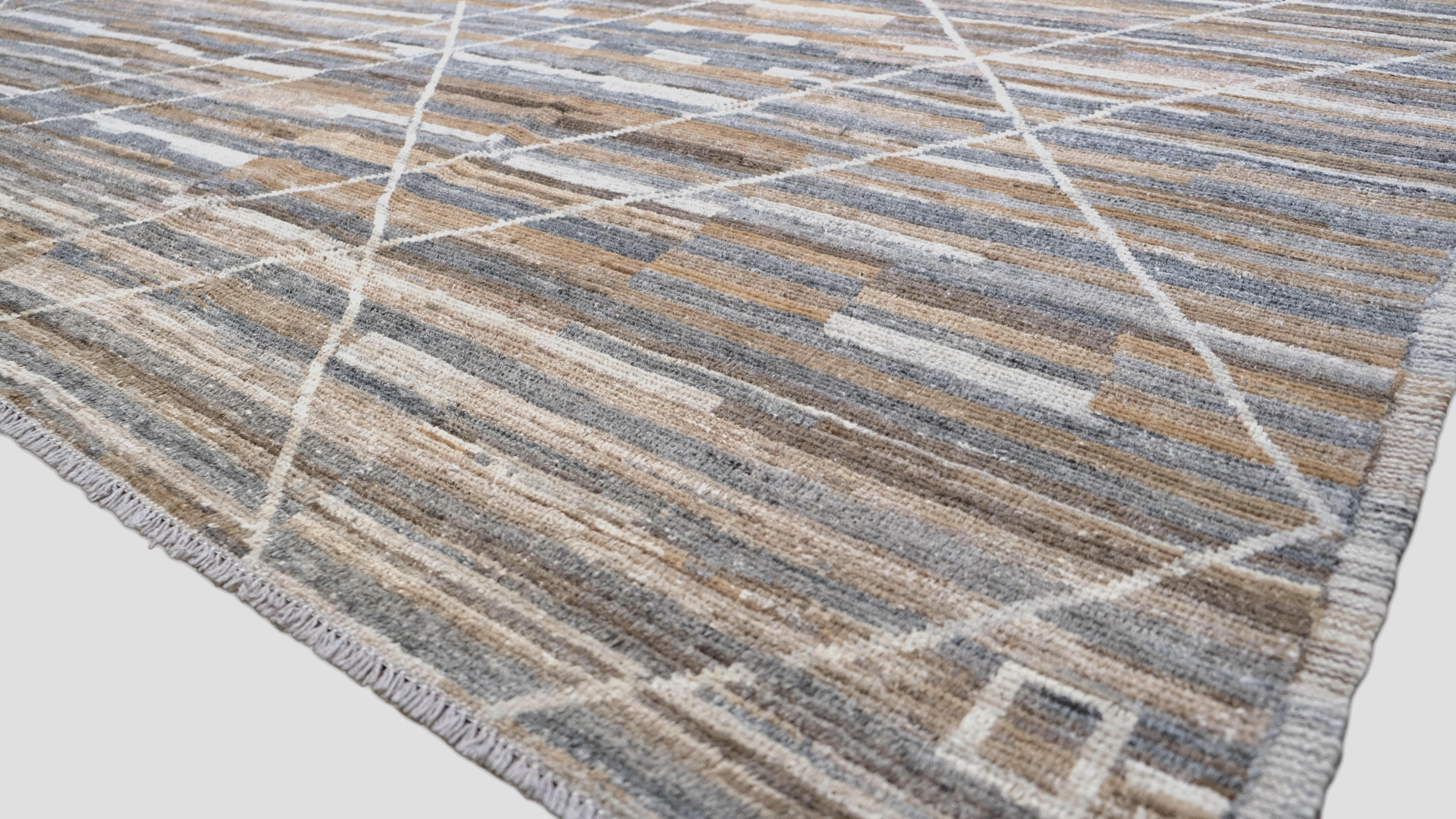 Moderno Tappeto moderno Deco con motivi a diamante in lana marrone naturale e grigio 12'x15'2'' in vendita