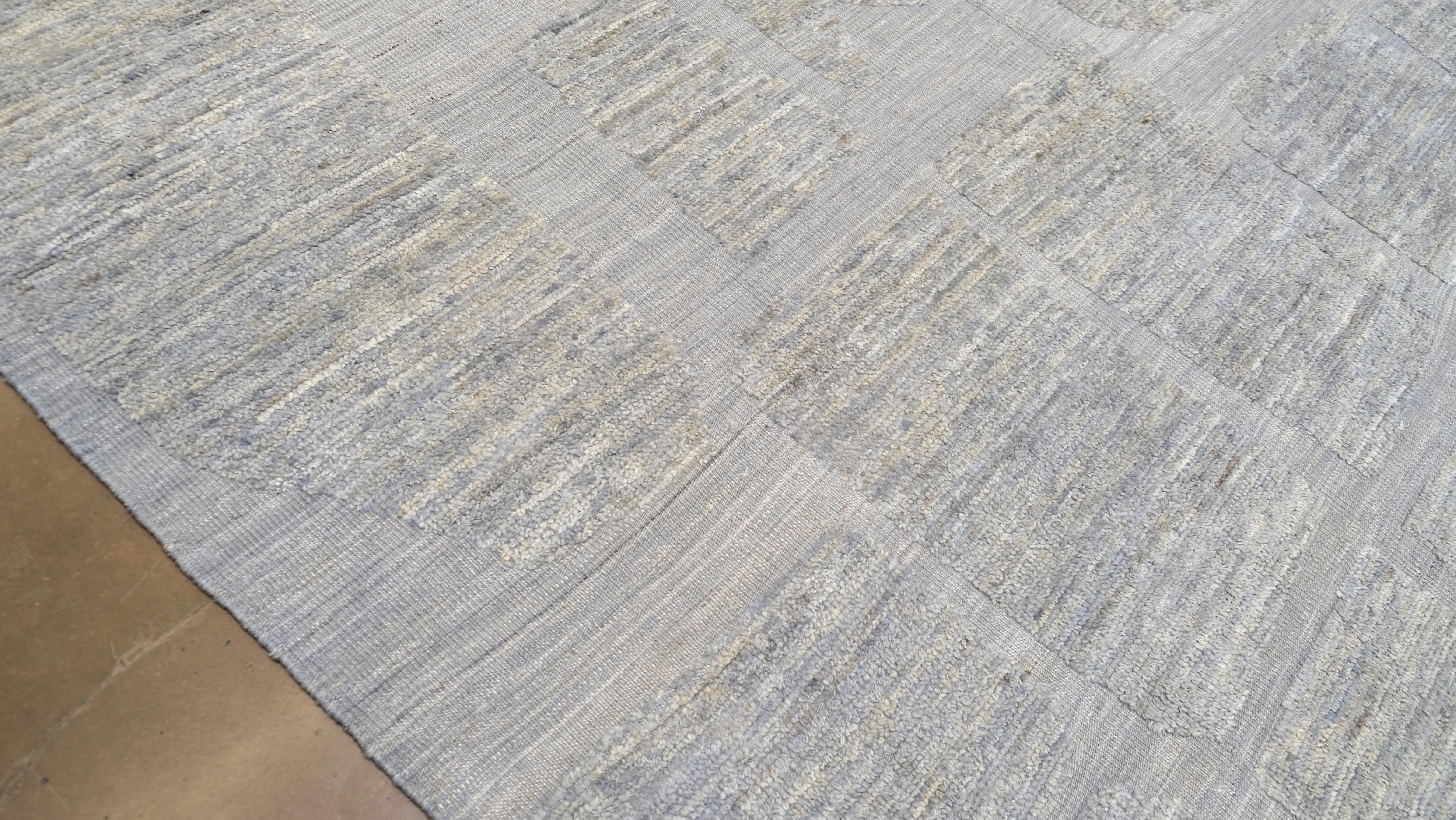 Pakistani Modern Deco Hand Knotted Wool Rug 8'x10' For Sale