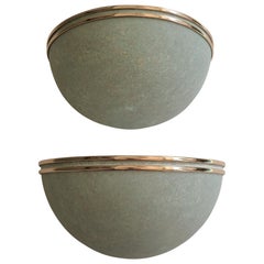 Moderne Deco Paar Halbmond Verdigris Metall und Messing Wandleuchter Ende 1970er Jahre