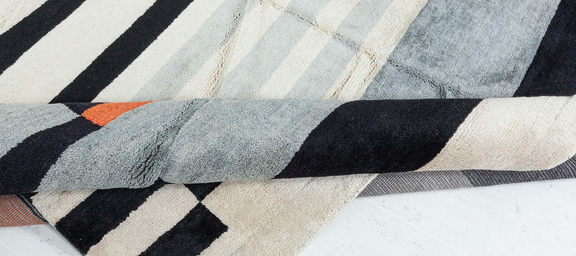 XXI secolo e contemporaneo Tappeto Modern Deco di Doris Leslie Blau in vendita