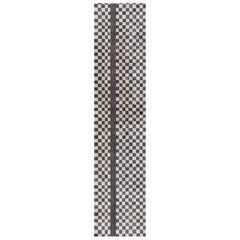 Chemin de table en laine de style déco moderne avec design géométrique en damier par Doris Leslie Blau