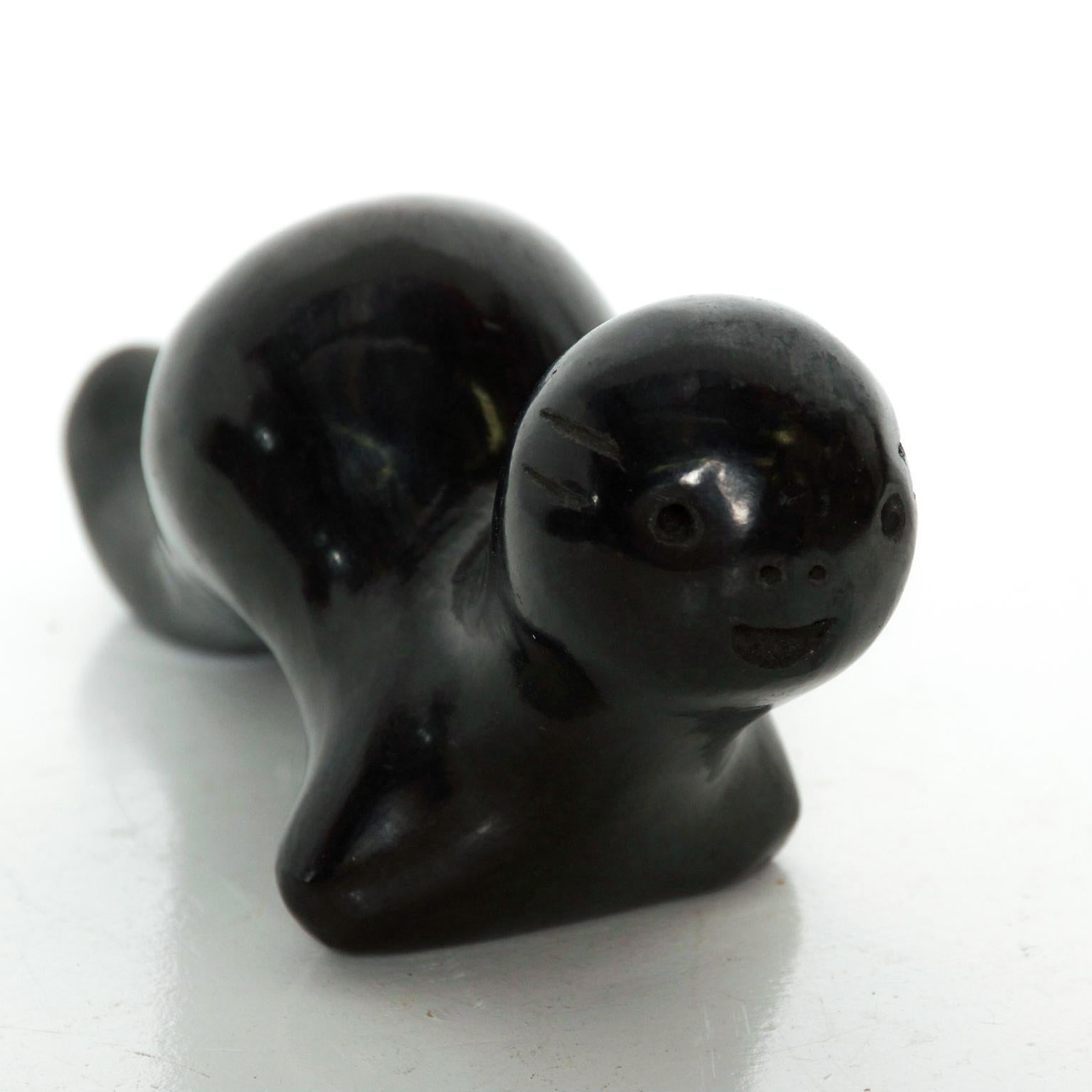 Modern Decorative Figure Barro Negro Santa Clara Black Clay 5