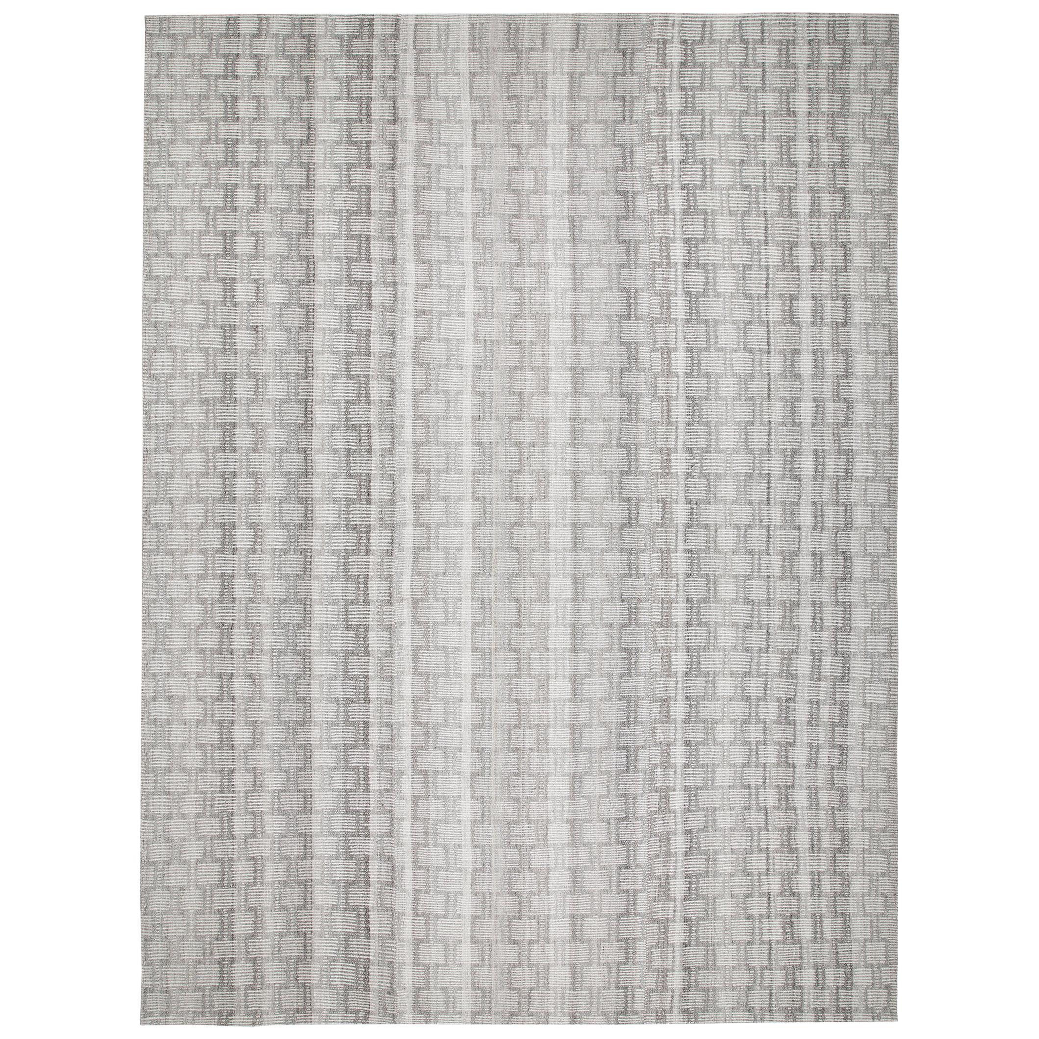 Modern Decorative Flatweave Textured Rug in Natural Tones For Sale