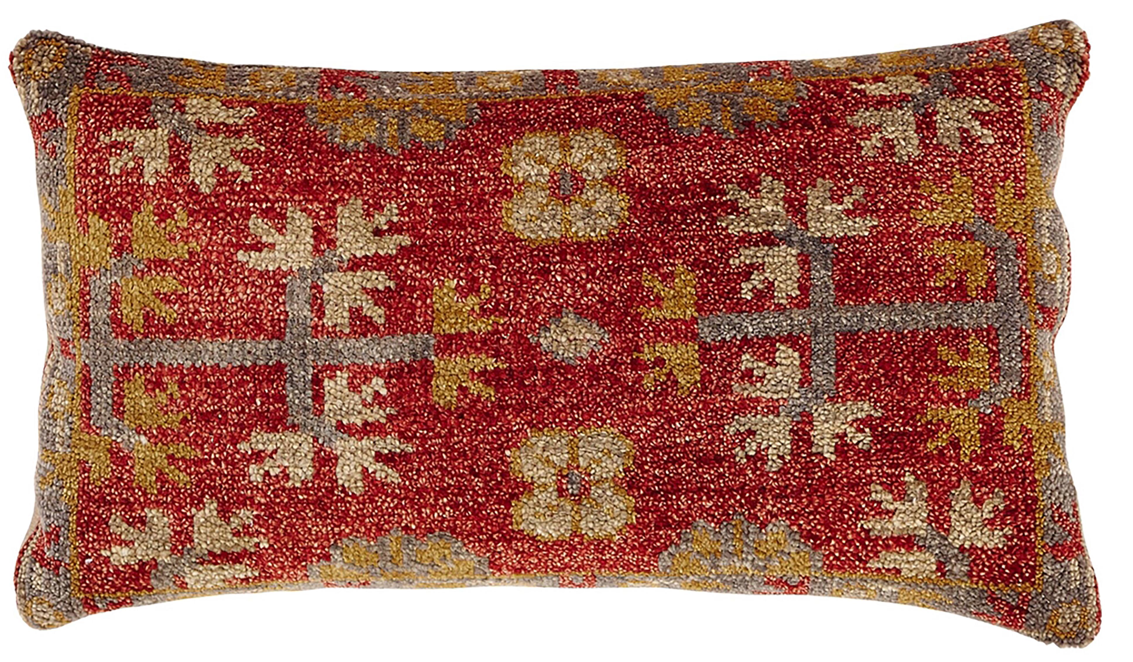 This new accent pillow of East-meets-West design aesthetic showcases a Tibetan design with predominant pimento color.

Hand made, using either 100% premium wool.

This pillow measure: 22