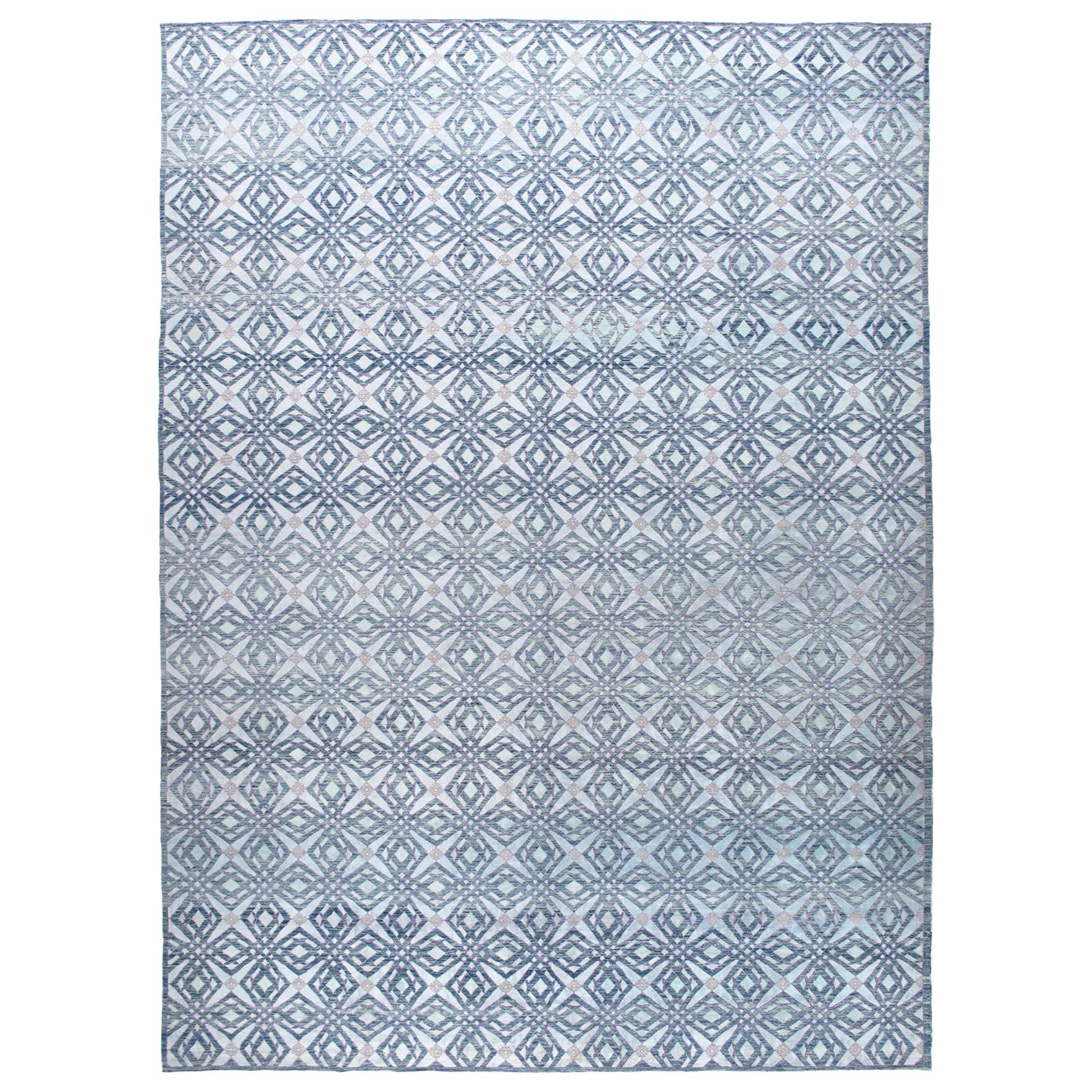 Modern Decorative Transitional 'Amritsar' Rug in Wool and Pure Silk