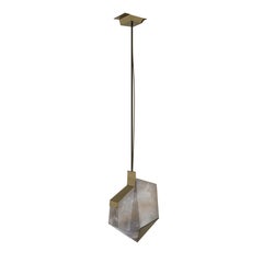 Lampe suspendue Denali moderne en albâtre, laiton fabriquée à la main au Portugal par Porus Studio