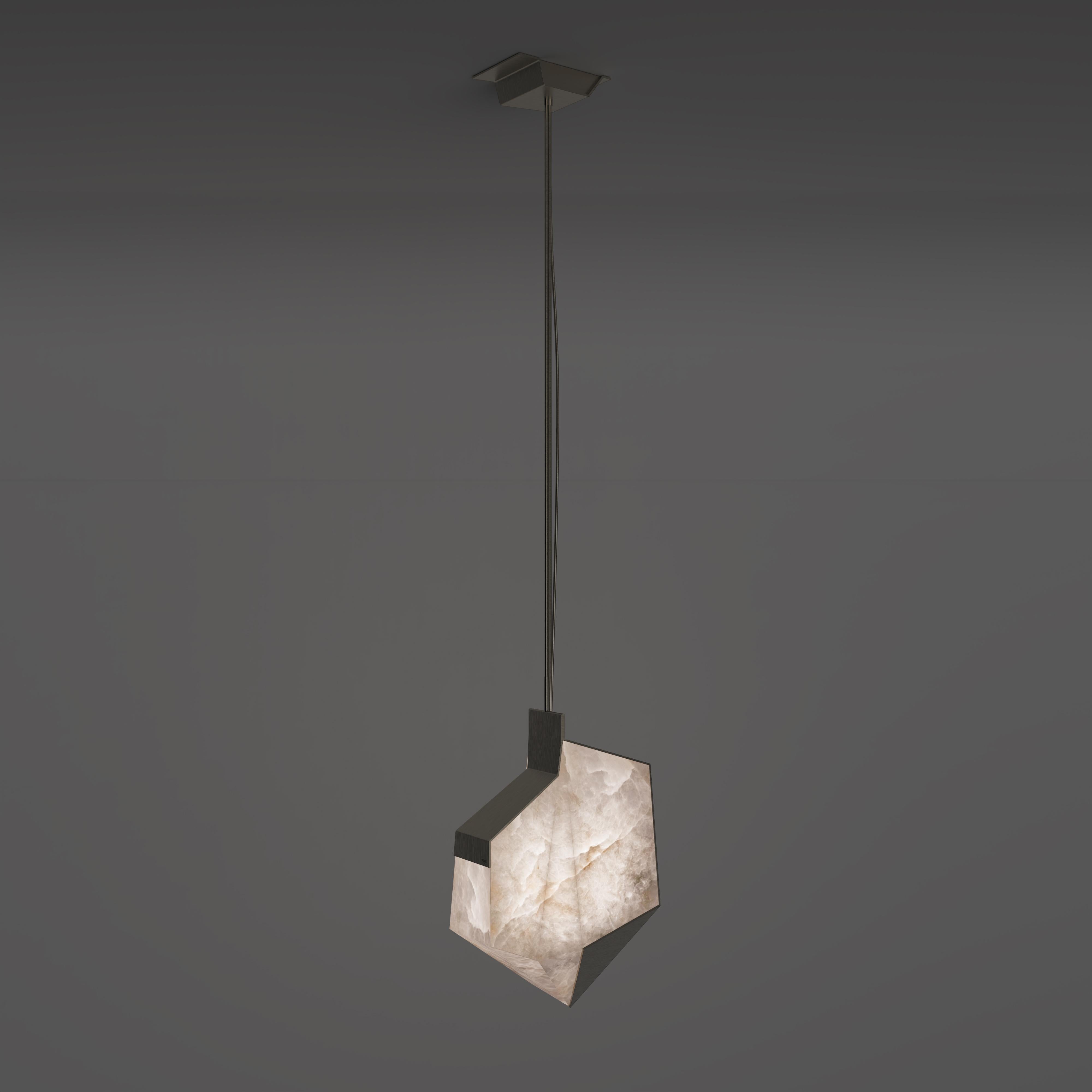 Lampada a sospensione moderna Denali Alabastro, OttoneRealizzata a mano in Portogallo da Studio A in vendita 1