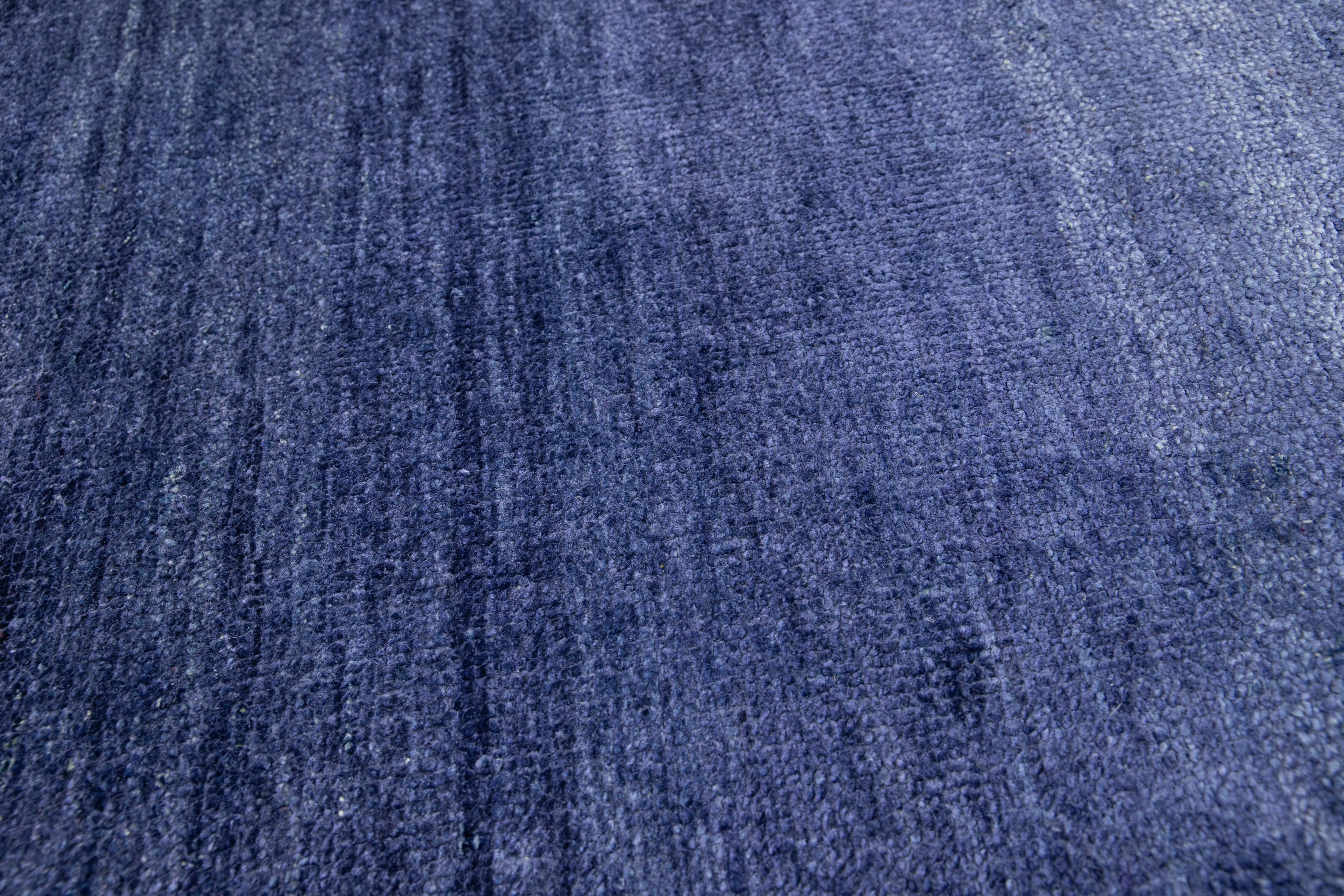 Indiano Tappeto in seta personalizzato Modern Desert Collection'S in blu di Apadana in vendita