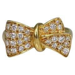 Modern Design 18 Karat Yellow Gold 0.40 Carat Diamond Bow Ring