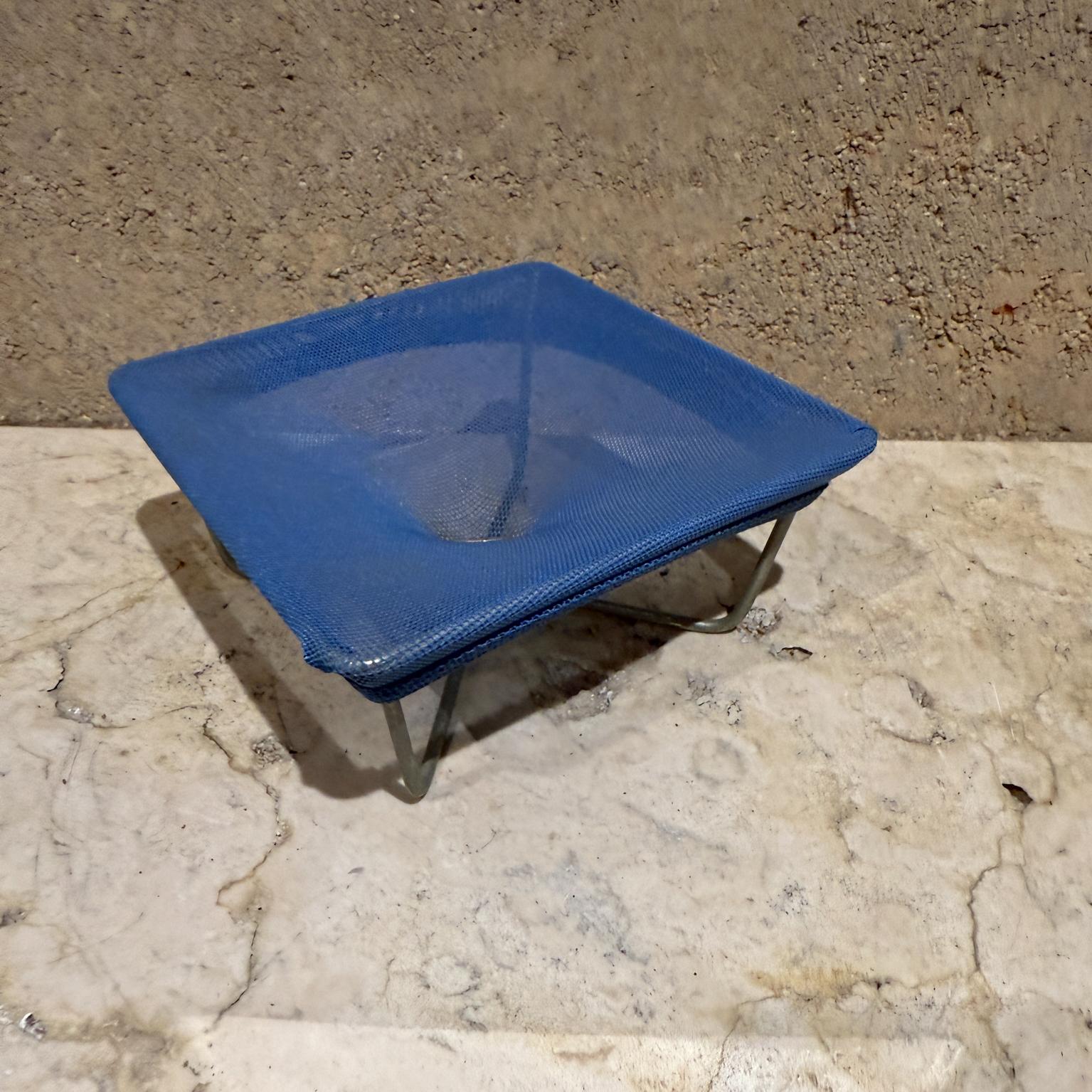 Modern Design Blue Canvas Catch All Tray In Good Condition For Sale In Chula Vista, CA