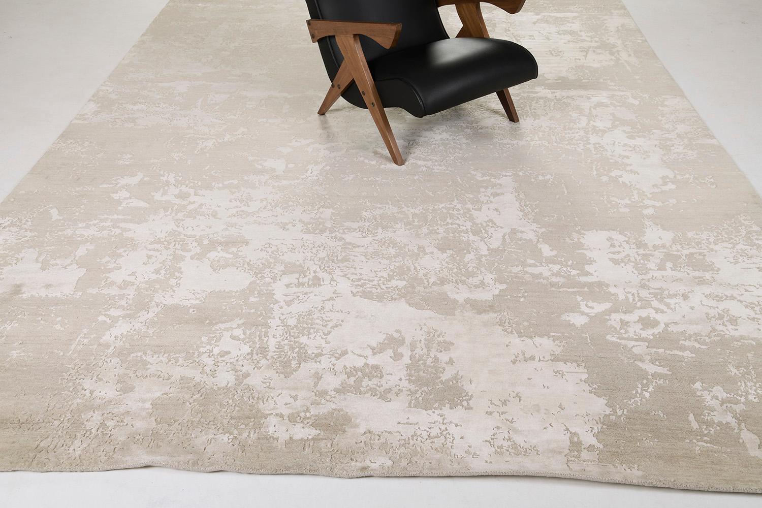 Modern Design Mezzo Collection Wool & Silk Embossed Rug  In New Condition For Sale In WEST HOLLYWOOD, CA