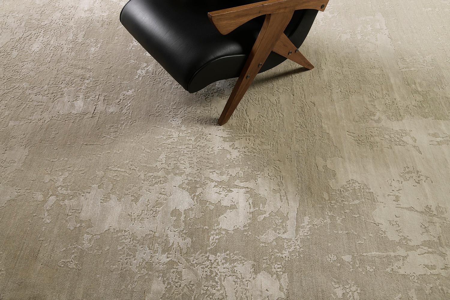 Modern Design Mezzo Collection Wool & Silk Embossed Rug  For Sale 2