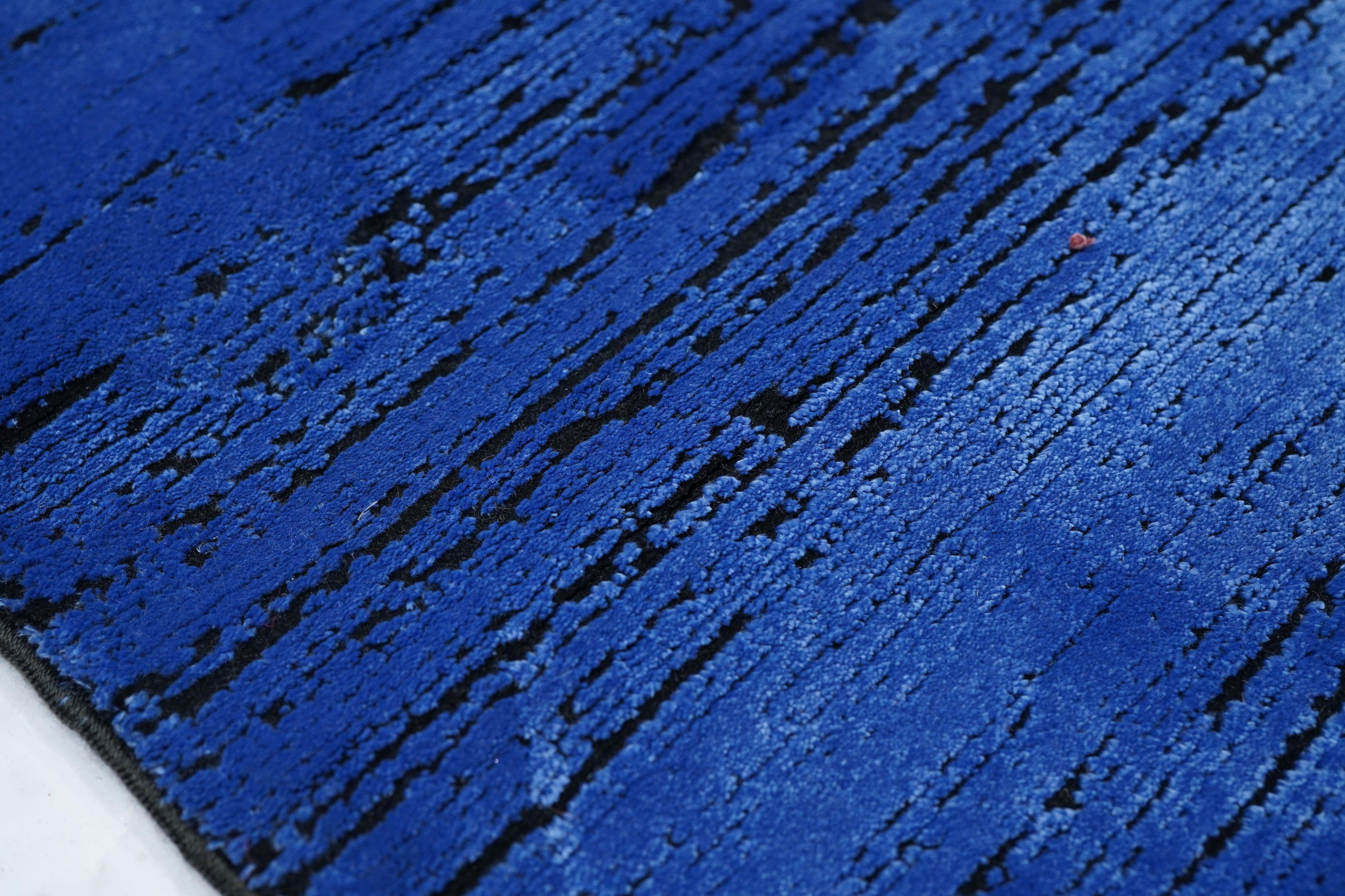 Tappeto By Design Modern 2'9'' x 4'11'' In condizioni Nuovo in vendita a New York, NY
