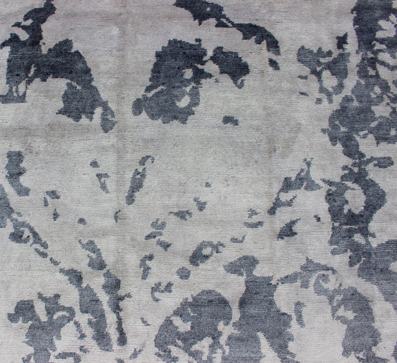 Modern Design Rug from Nepal in Gray Blue, Gray, Steel Blue and White For Sale 3