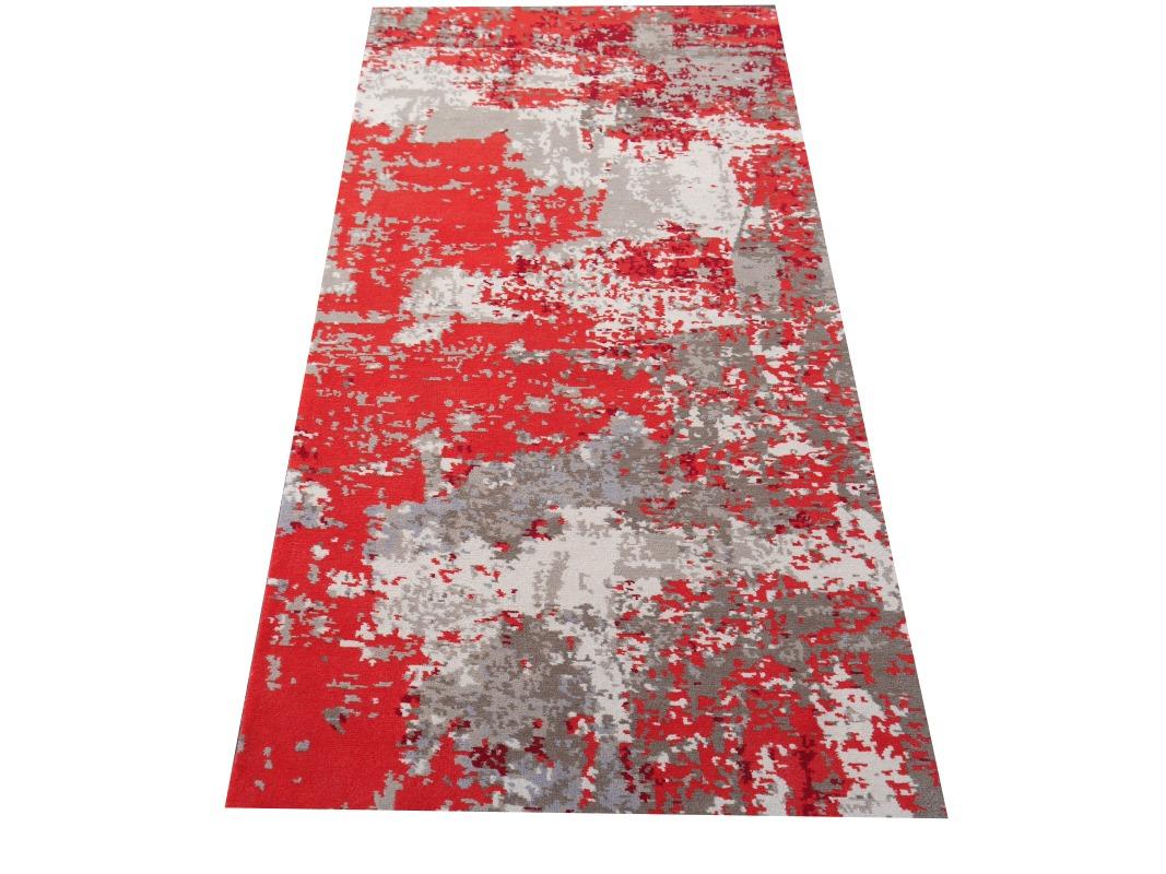 Modern Design Rug Hand Knotted Wool and Silk - From Anastasia with Love For Sale 3