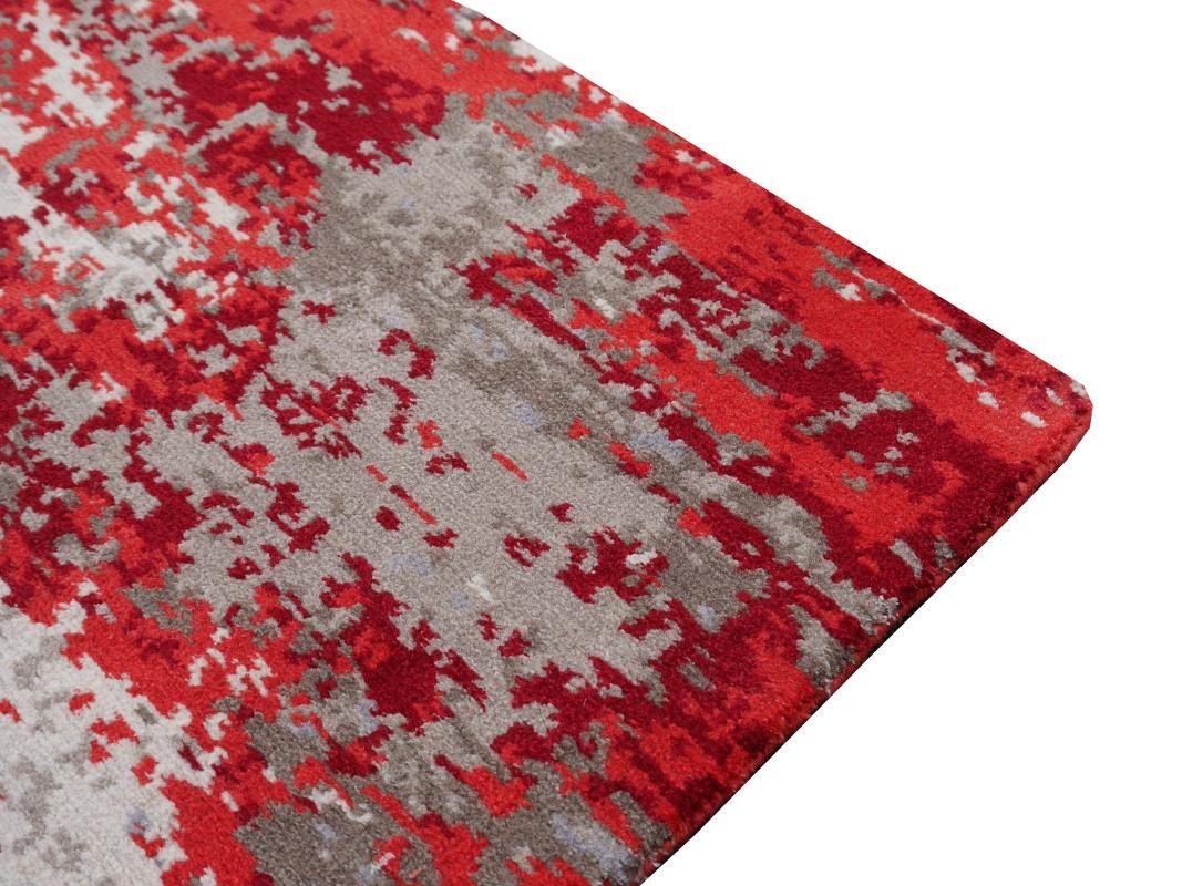 Modern Design Rug Hand Knotted Wool and Silk - From Anastasia with Love For Sale 6