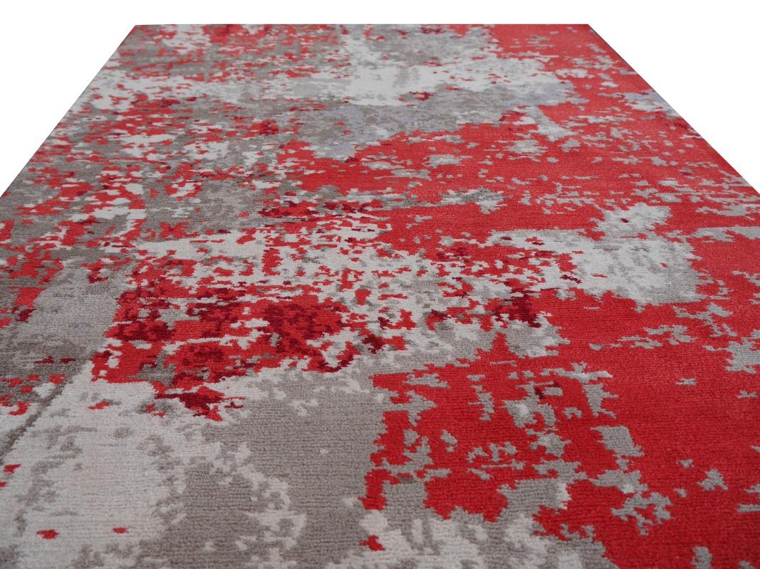 Hand-Knotted Modern Design Rug Hand Knotted Wool and Silk - From Anastasia with Love For Sale
