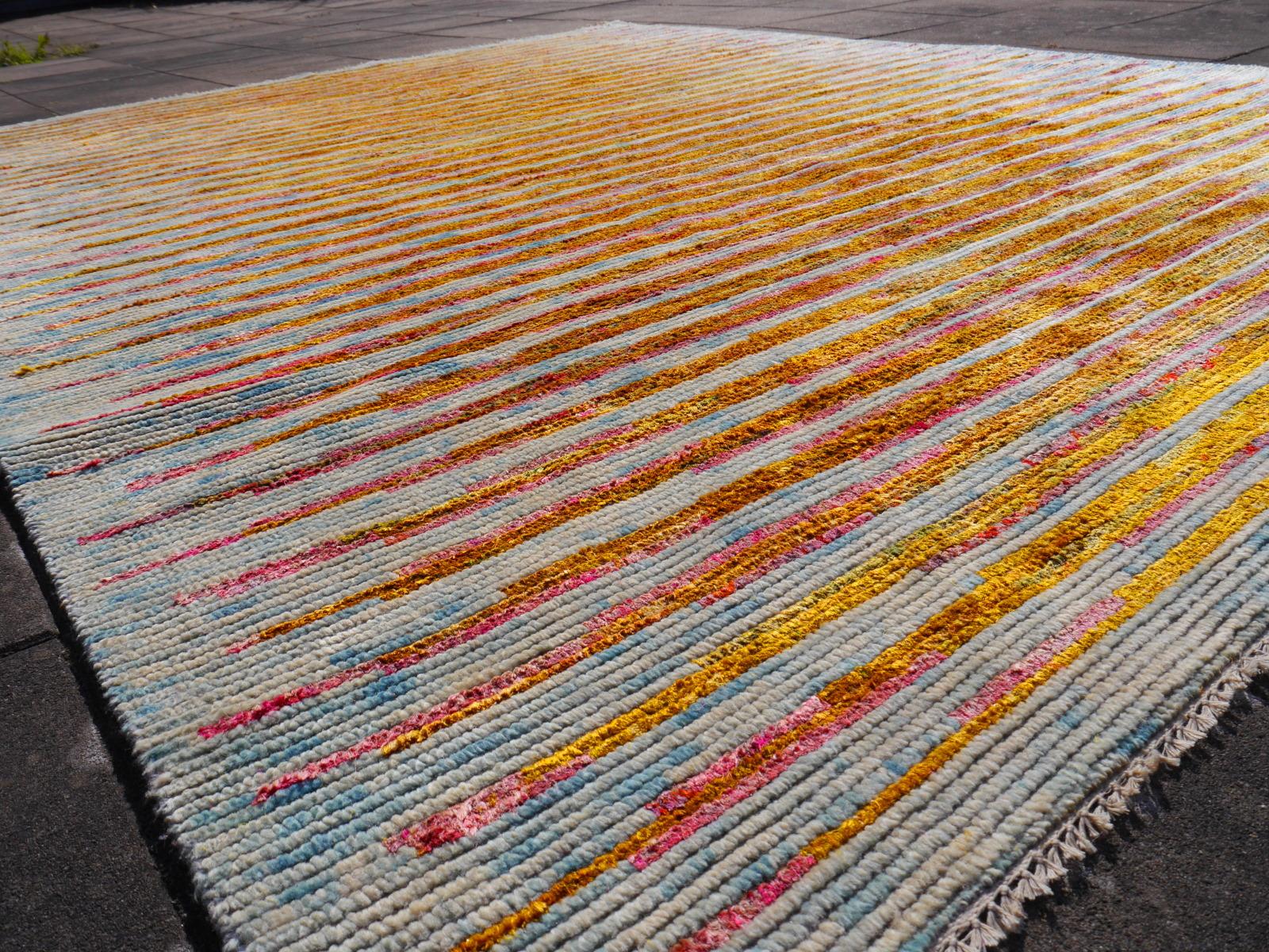 Modernes Design Seidentiger Teppich Contemporary Fine Art Hand Knotted Room Size Carpet im Angebot 7