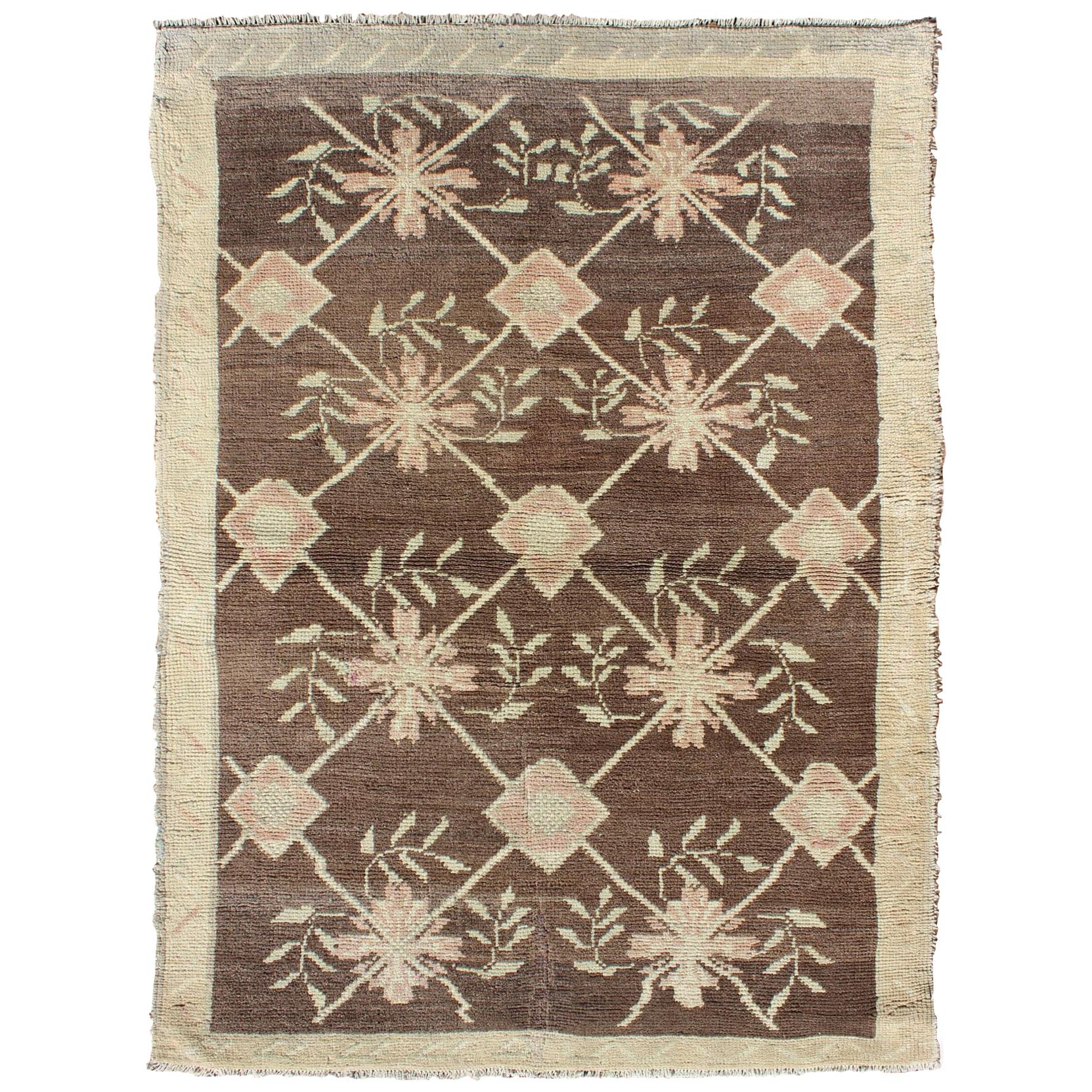 Modern Design Vintage Turkish Oushak Rug in Lattice Design and Brown Background For Sale