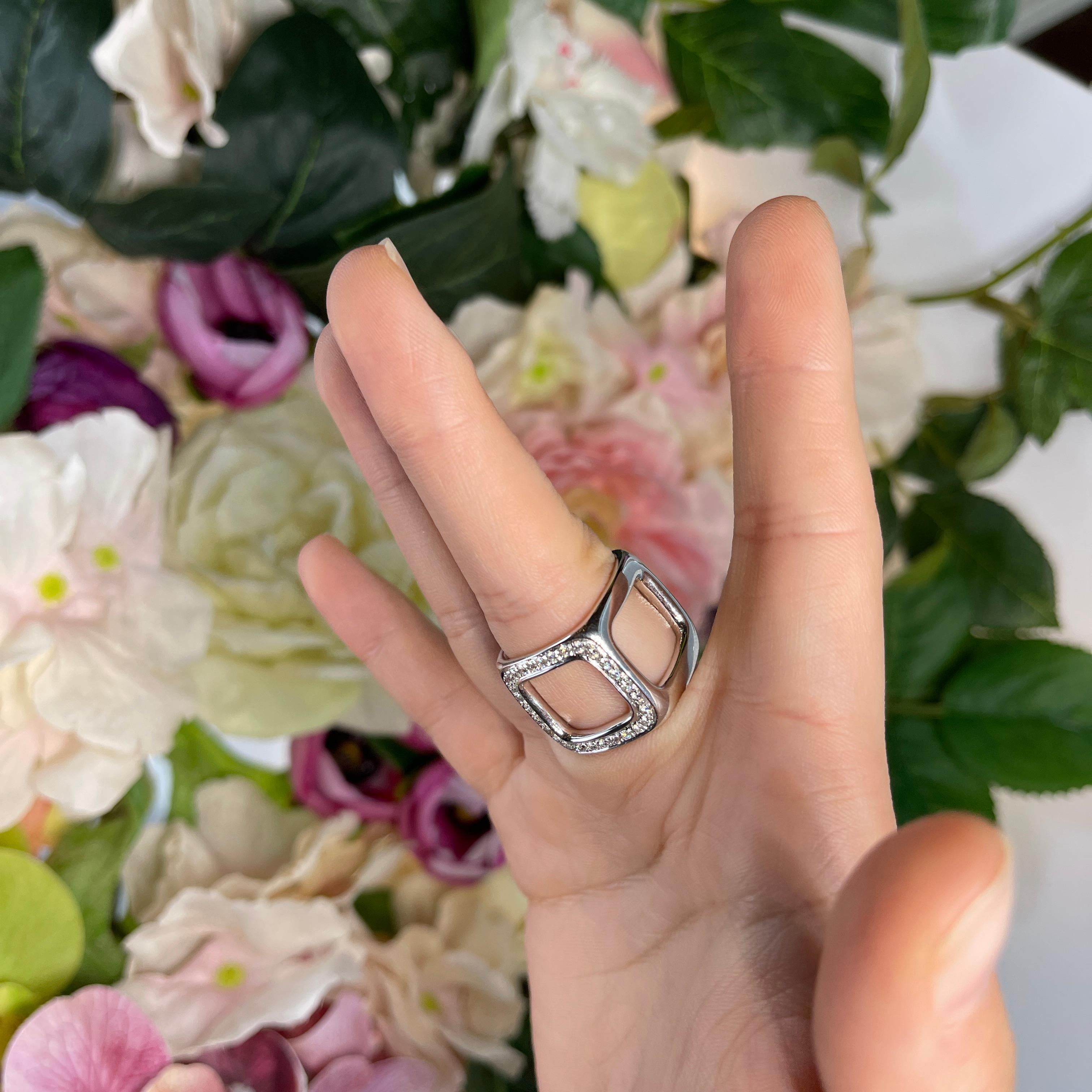 Modern Design White Gold Dice Cube Ring with Pavé White and Black Diamonds For Sale 2