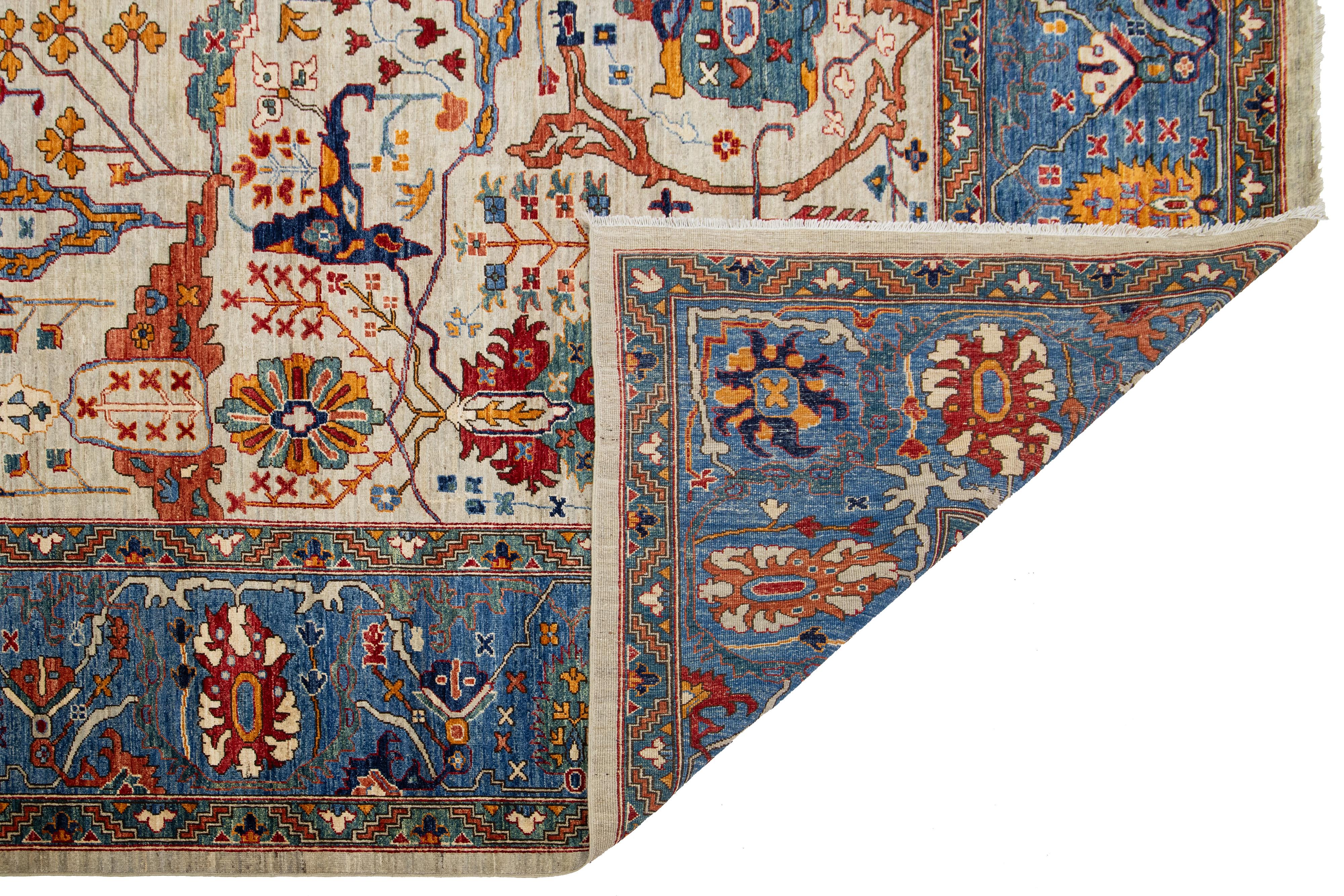 Alfombra de lana de diseño moderno estilo serapi en beige y azul Pakistaní en venta