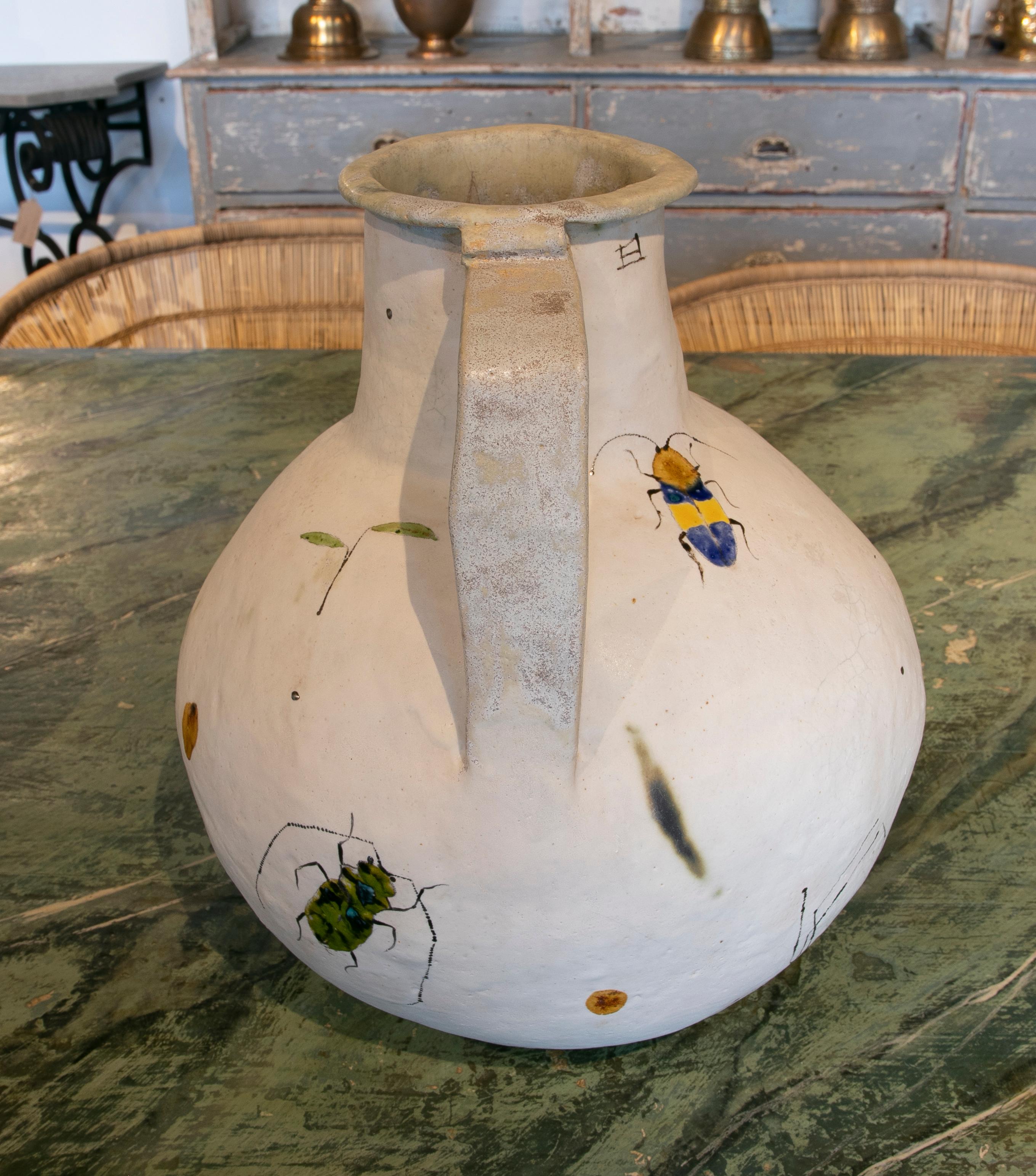 Modern Designer Spanish White Ceramic Vase w/ Hand Painted Insects & Flowers In Good Condition In Marbella, ES