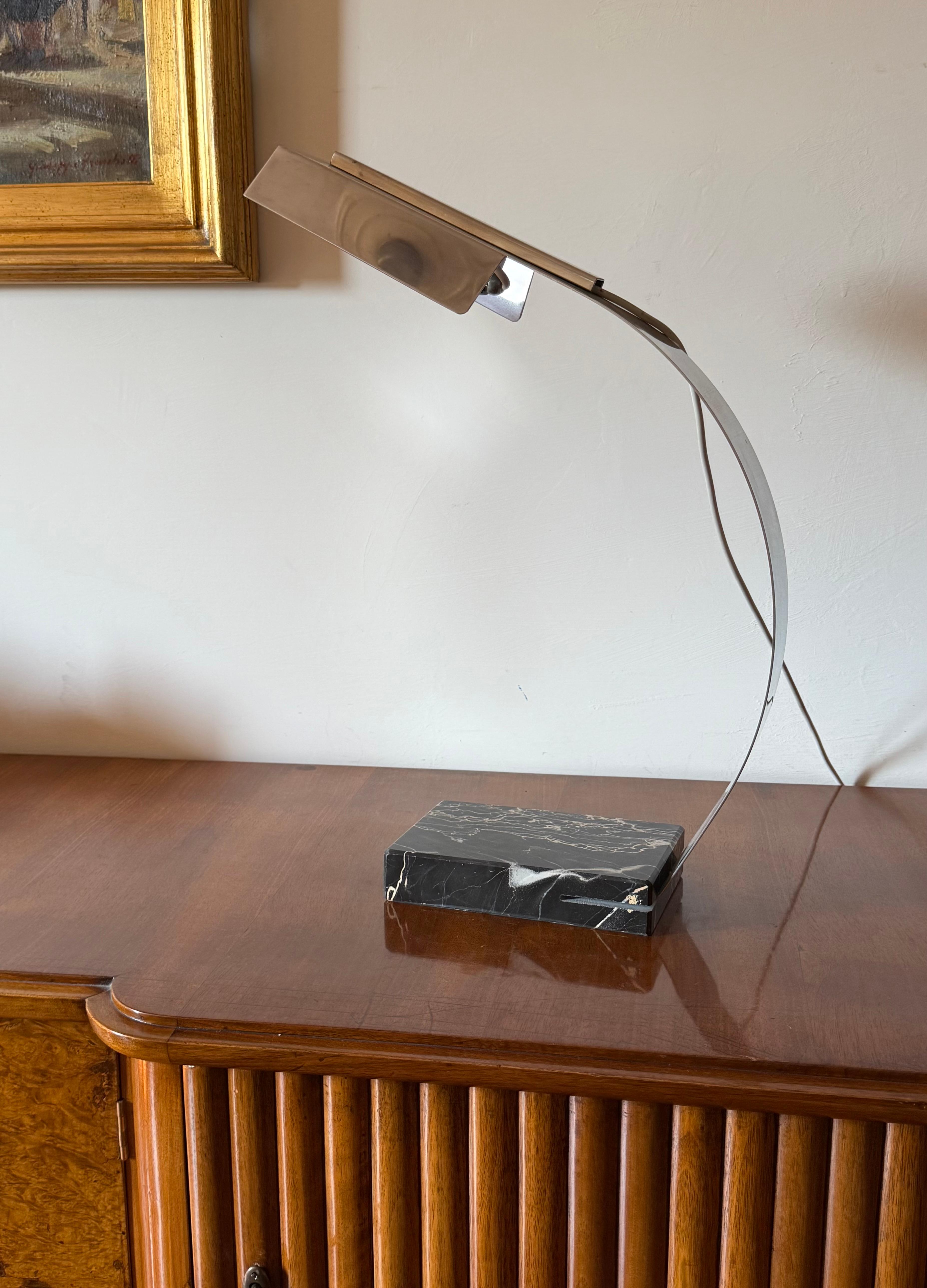 Modern desk lamp, attr. to Tronconi Italy 1980s en venta 7