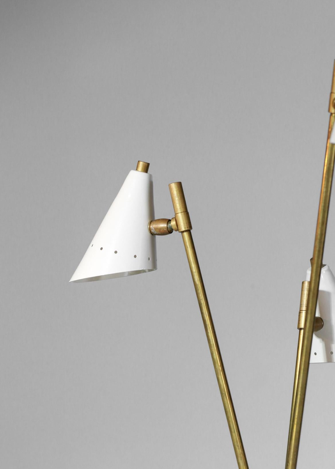 Moderne moderne Schreibtisch- oder Nachttischlampe im Stil von Gino Sarfati Vintage „“ Claudia „“ (Messing) im Angebot