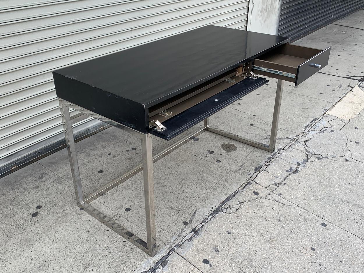 Modern Desk with Black Top and Chrome Base In Distressed Condition In Los Angeles, CA
