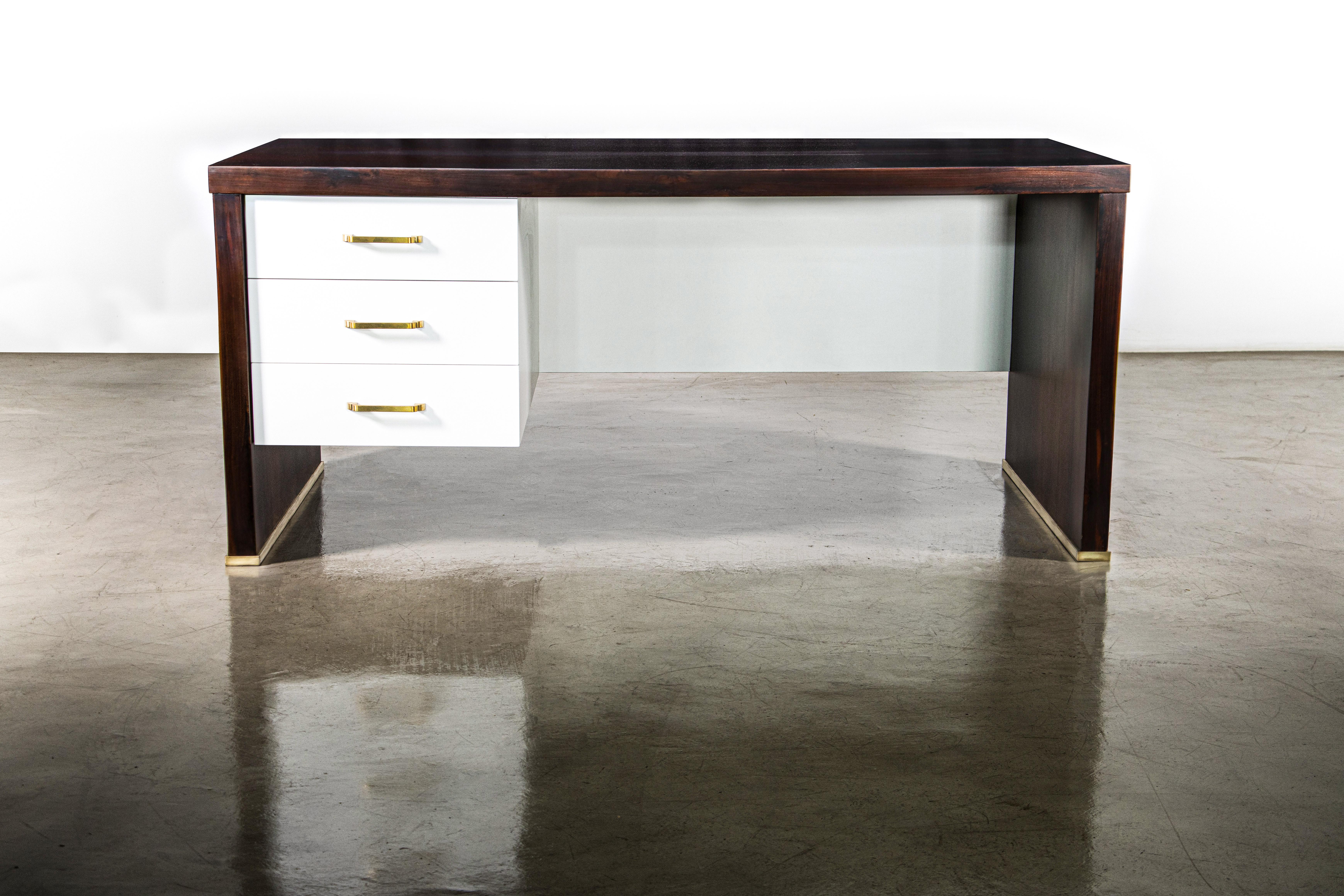 Modern Desk with Drawers in Argentine Rosewood & Bronze from Costantini, Lorenzo In New Condition For Sale In New York, NY