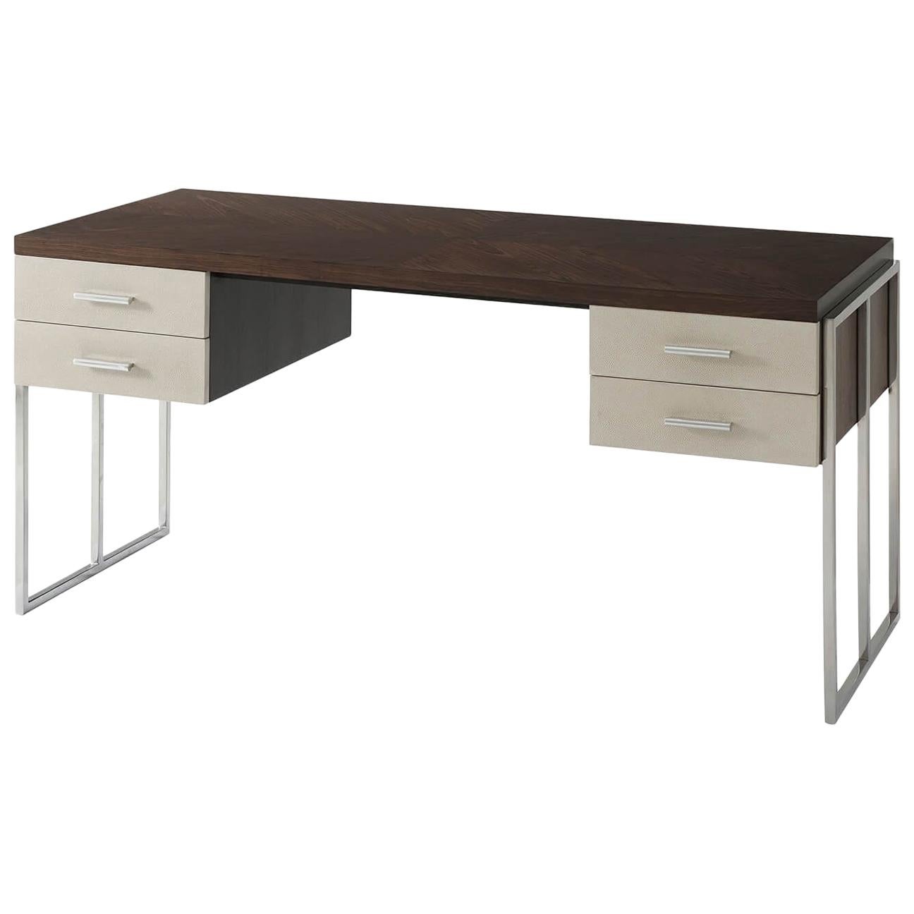 Moderner moderner Schreibtisch mit Stützen aus poliertem Nickel im Angebot