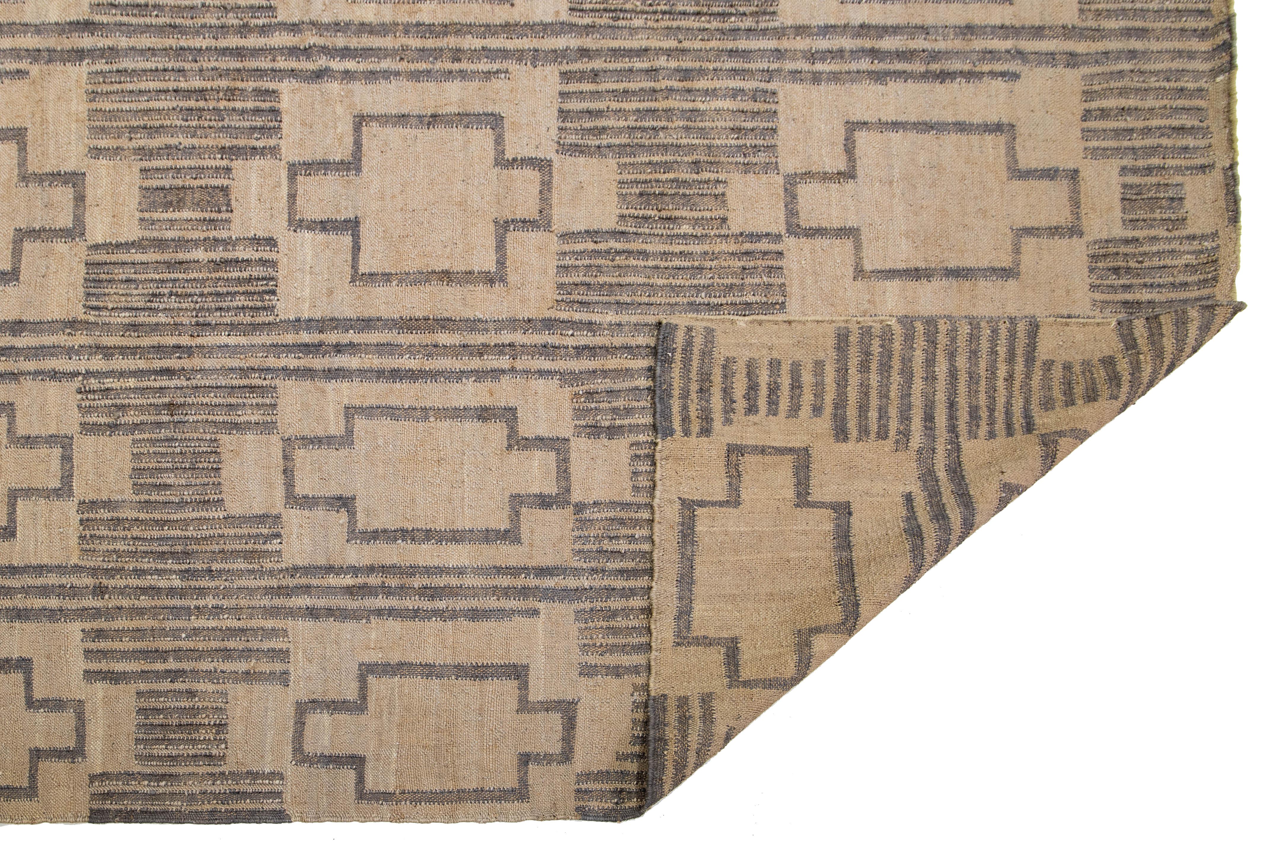 Organic Modern Modern Dhurrie Handcrafted Natural Jute Rug In Tan For Sale